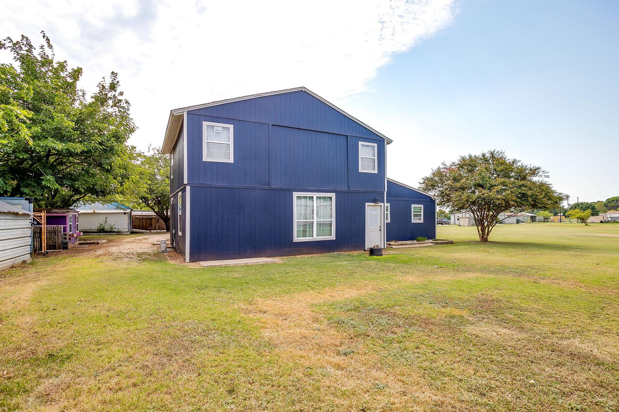 main property photo 34