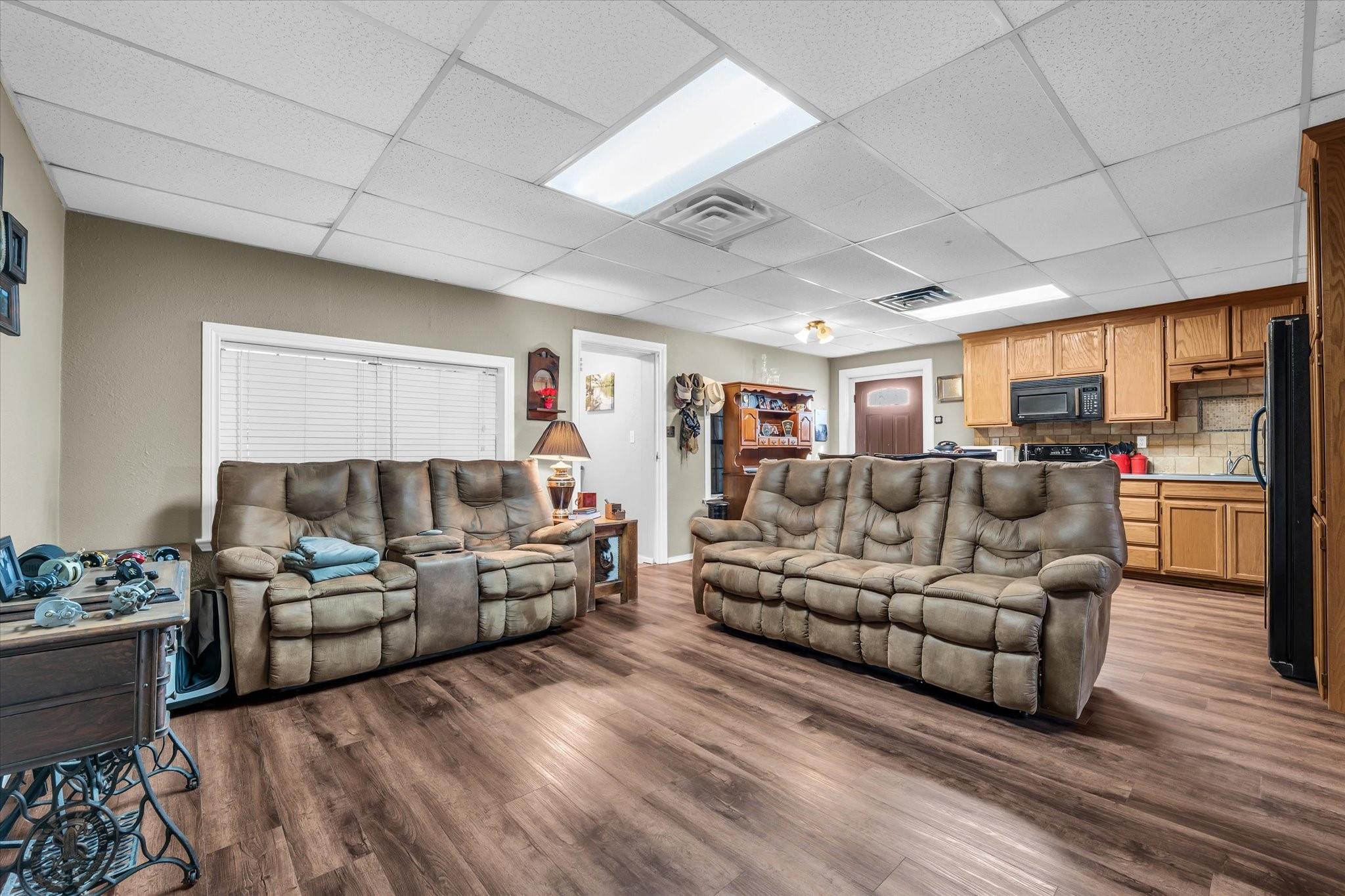 main property photo 22