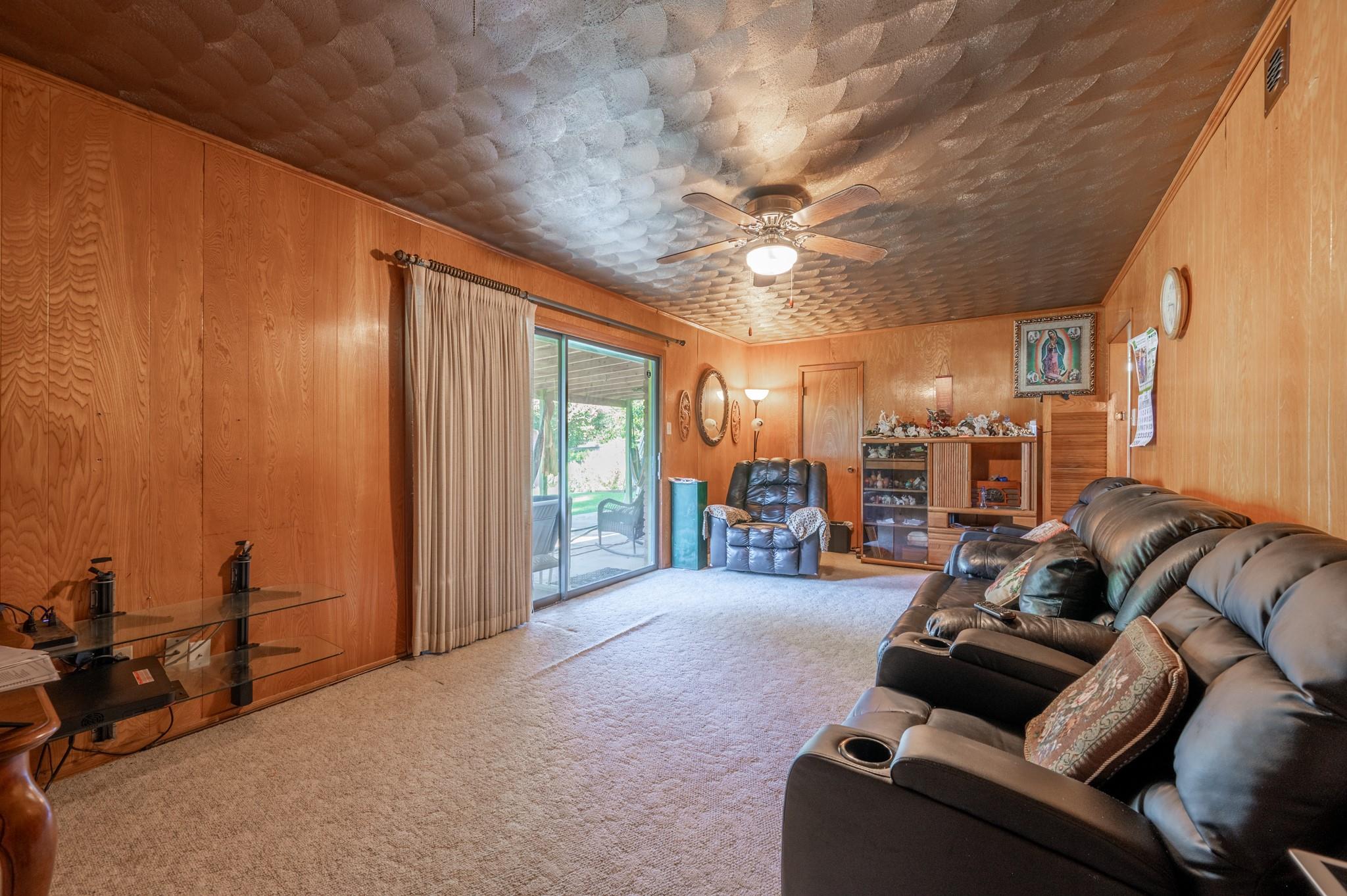 property viewer photo 25