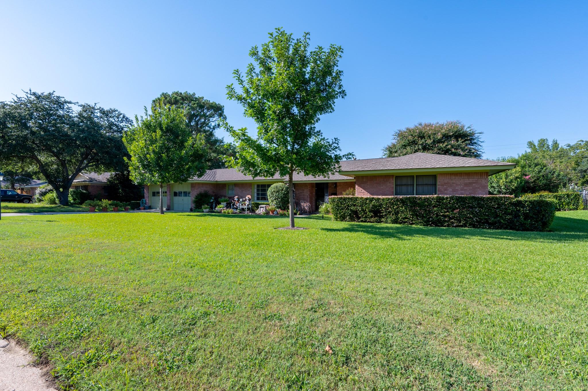 property viewer photo 4