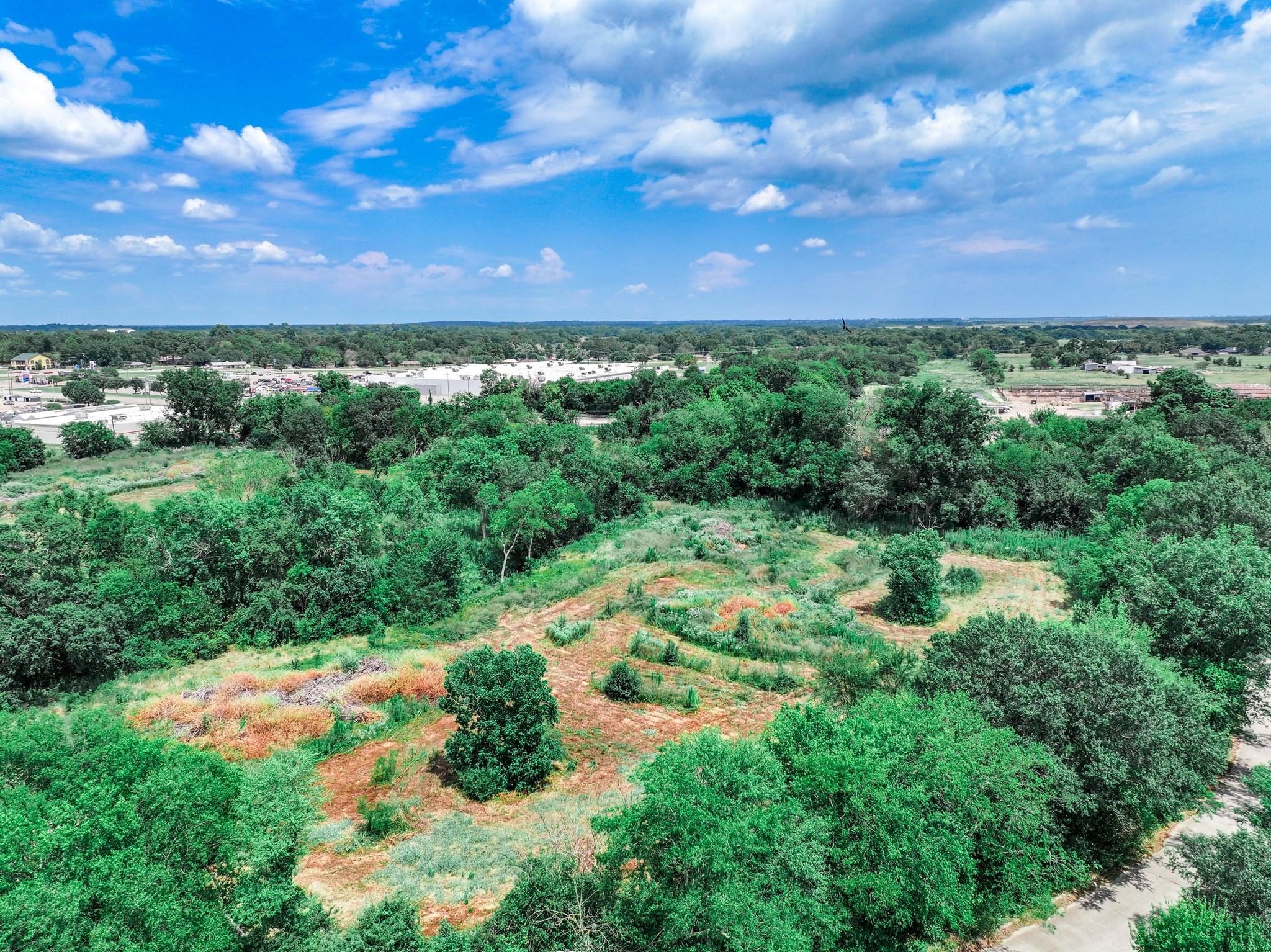 main property photo 13