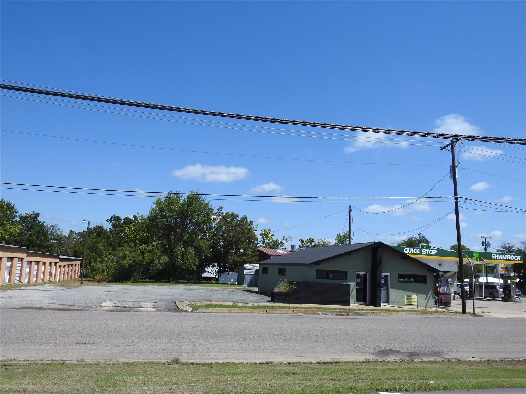 main property photo 3
