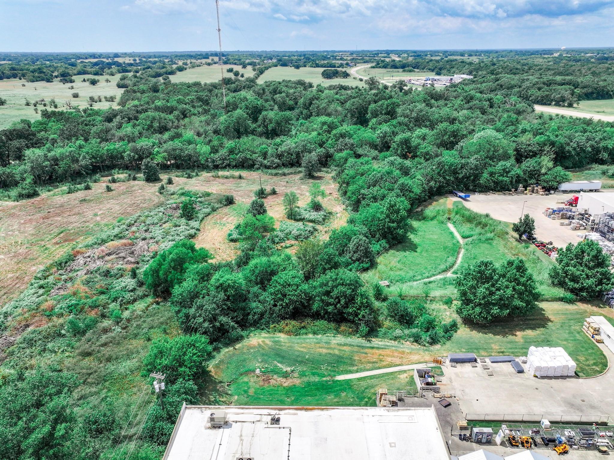 main property photo 15