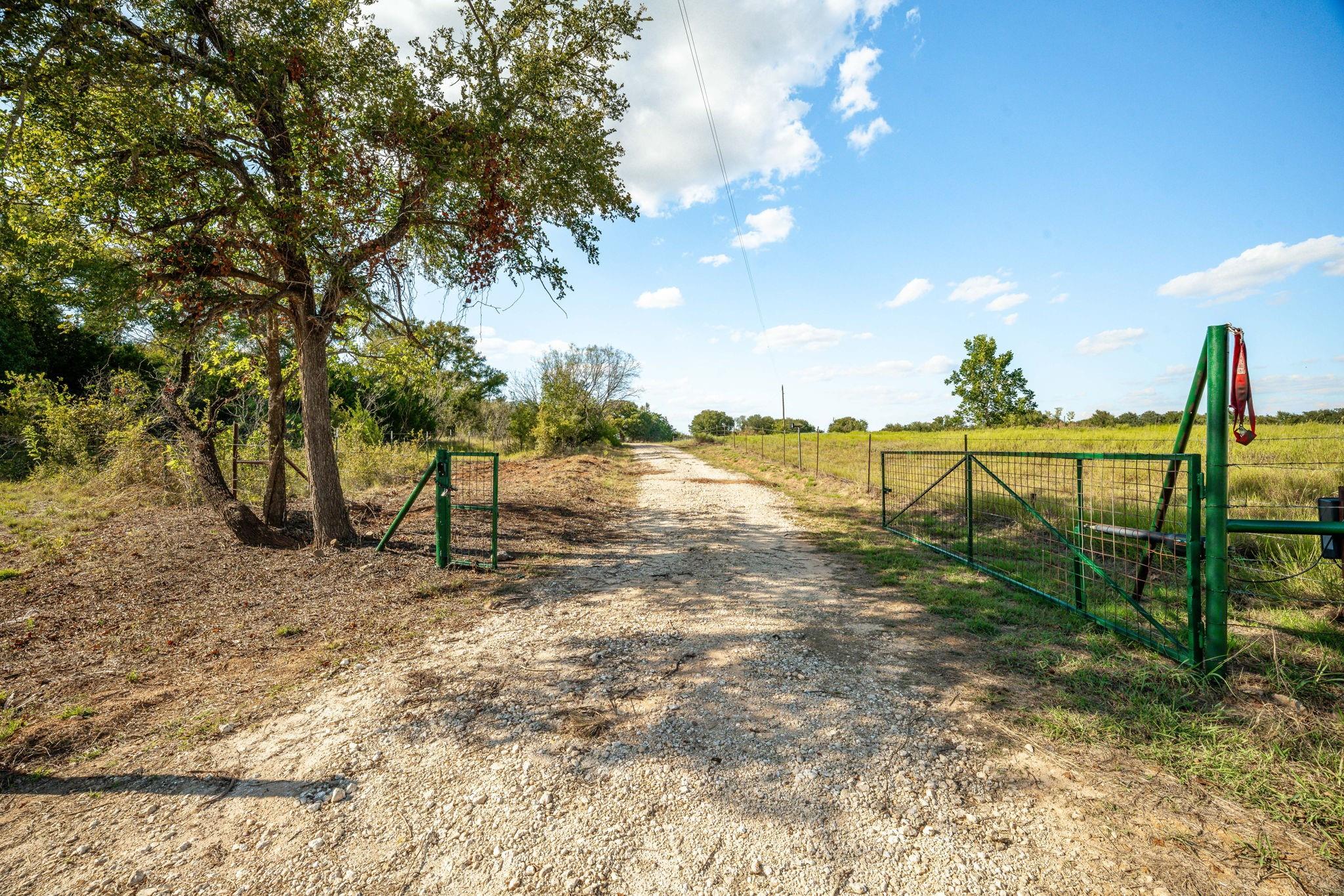 main property photo 29