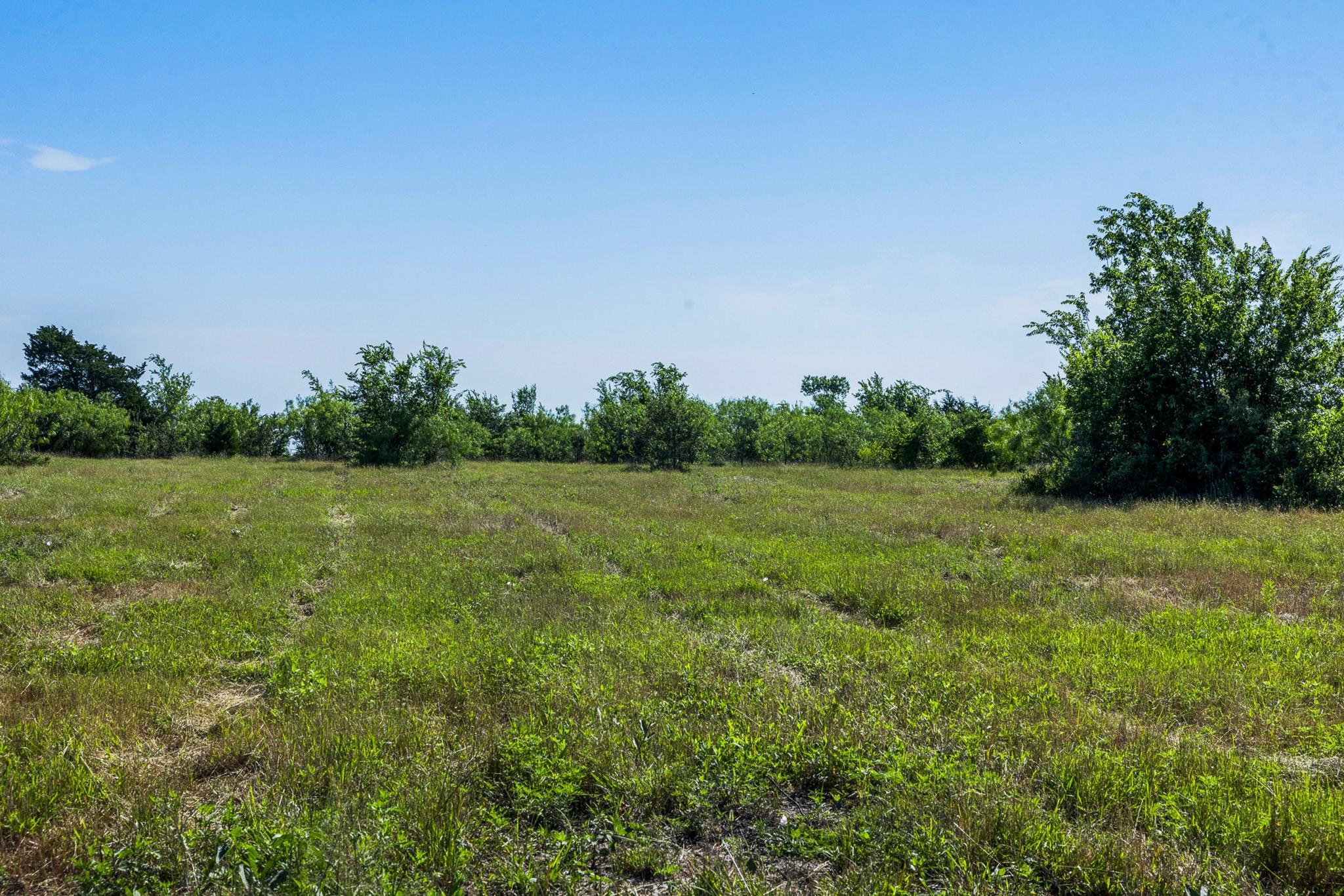 main property photo 10