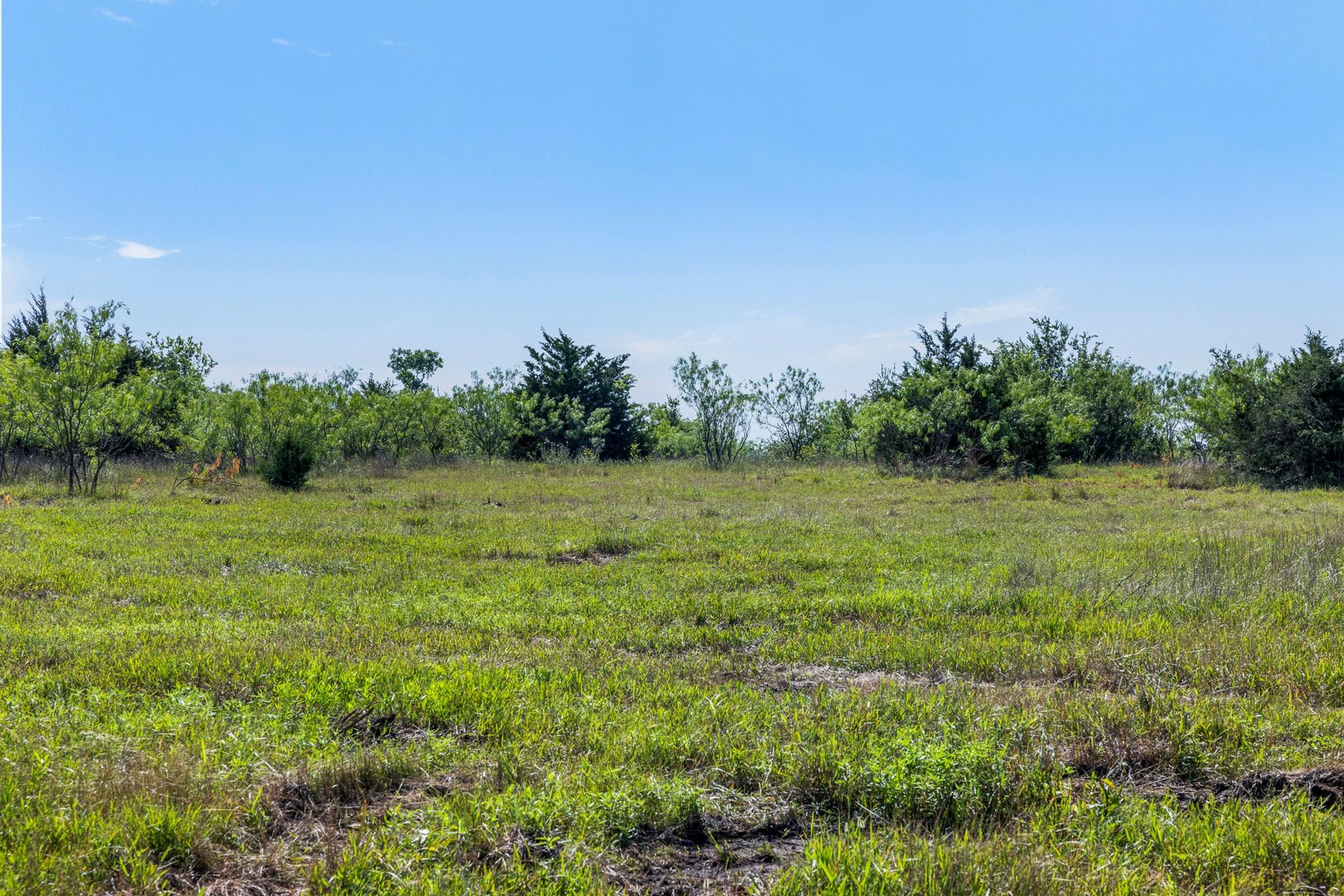 main property photo 11