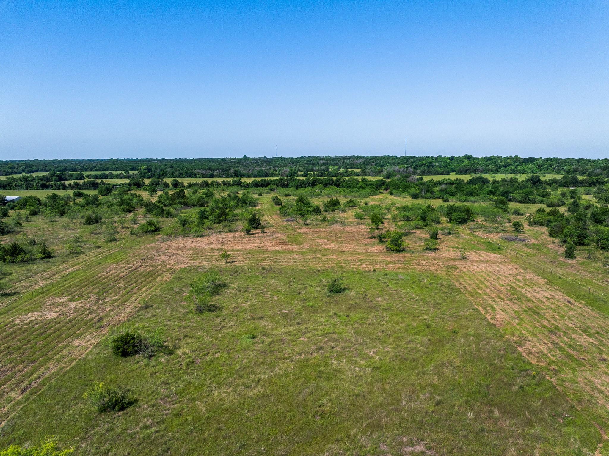 main property photo 23