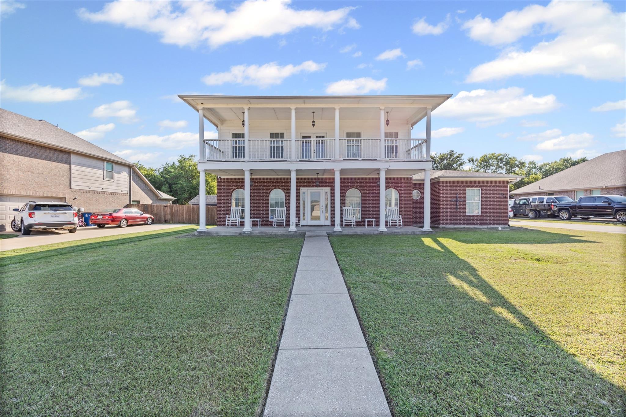 main property photo 2