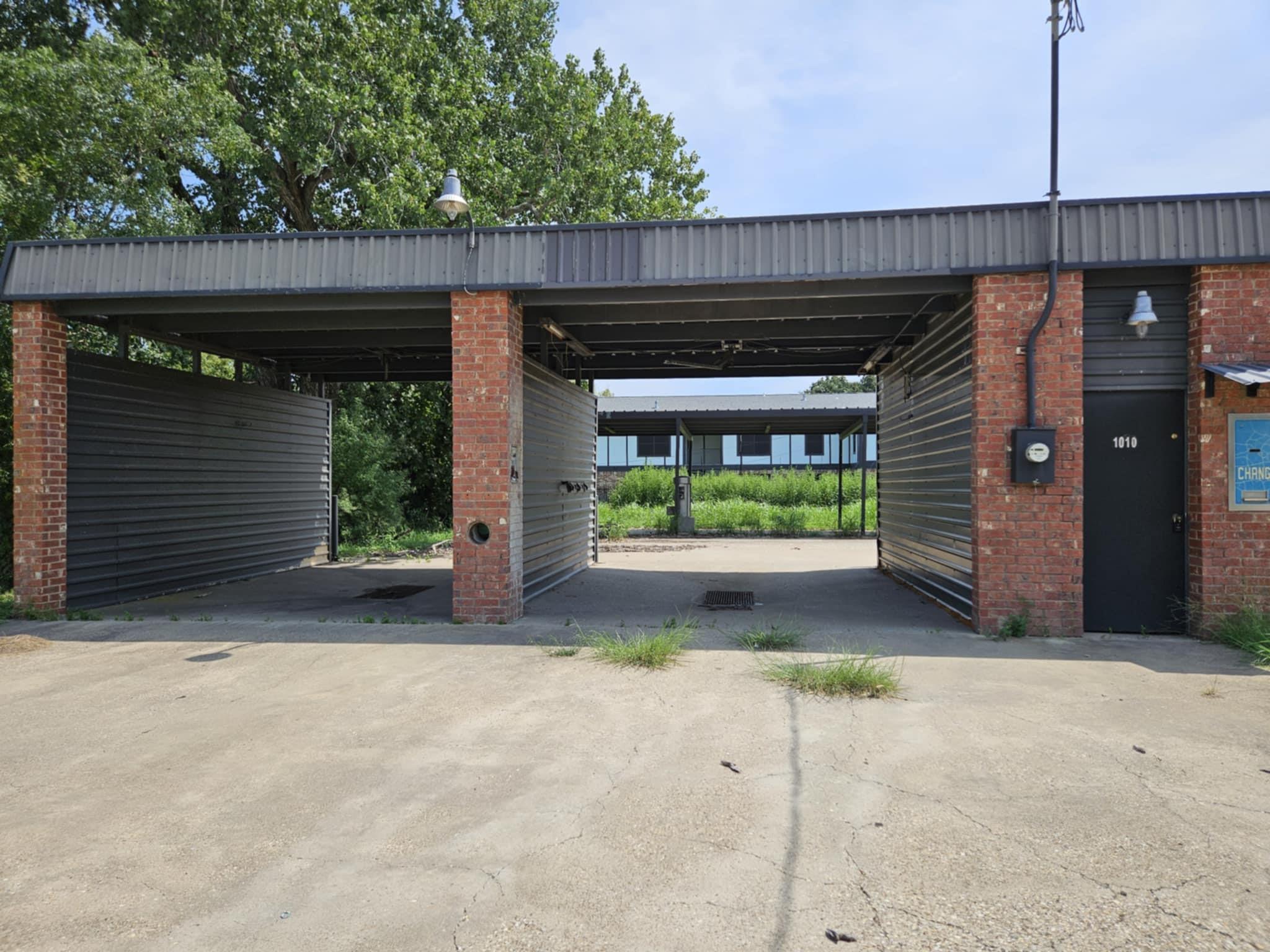 main property photo 8