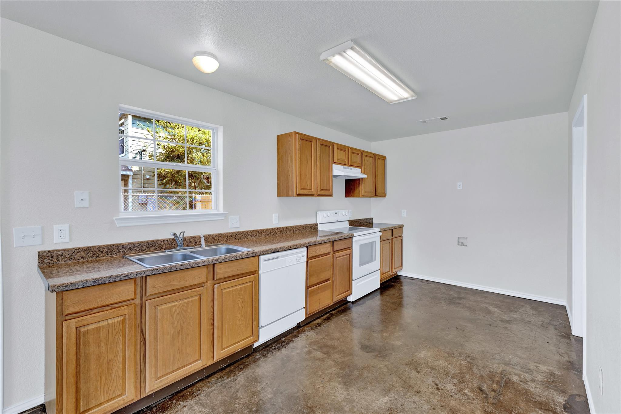 property viewer photo 10