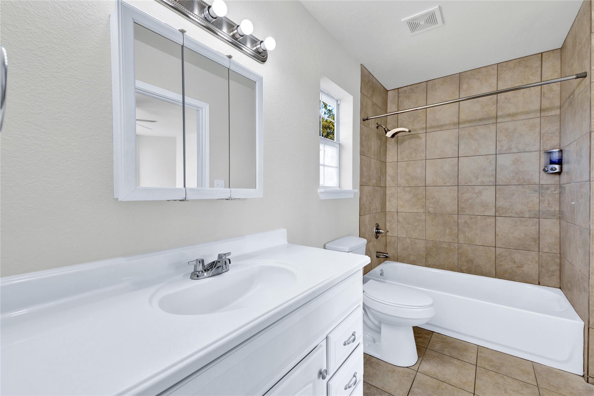 property viewer photo 16