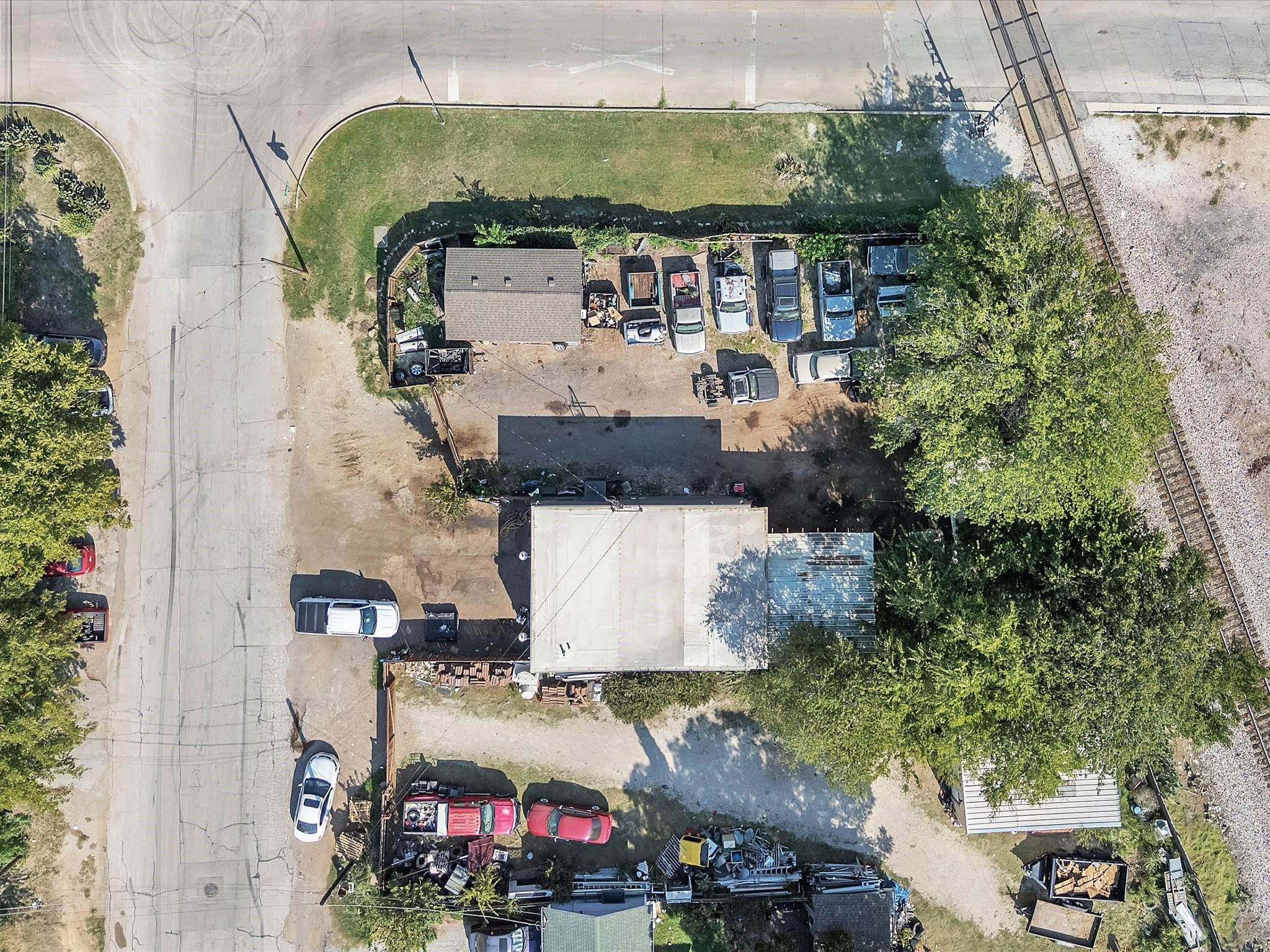 main property photo 12