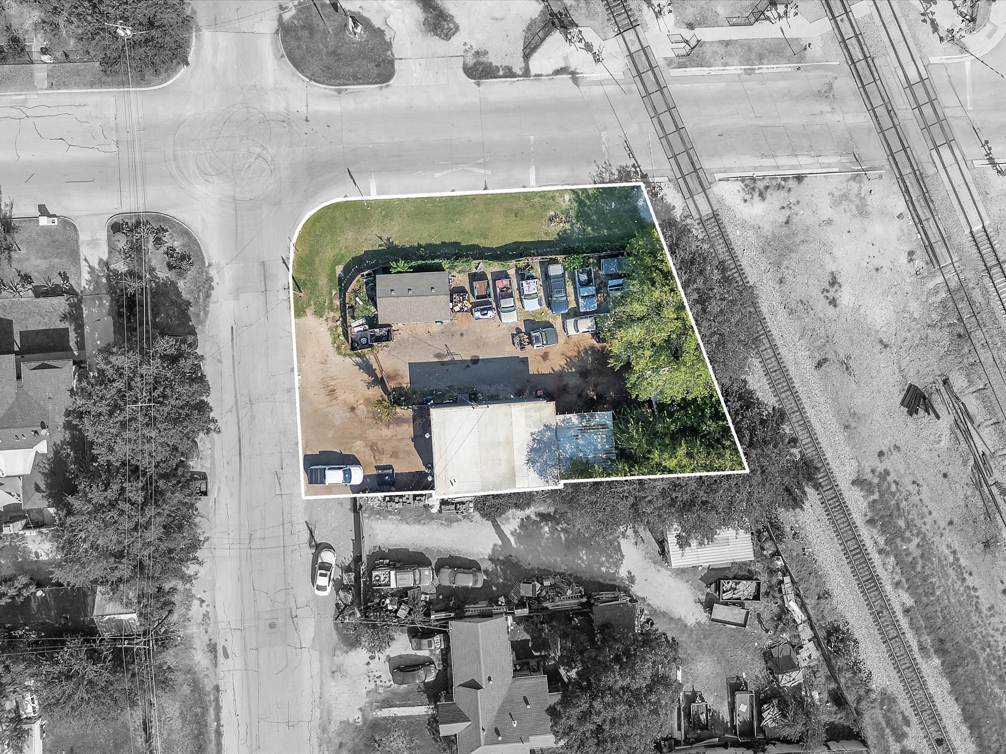 main property photo 13