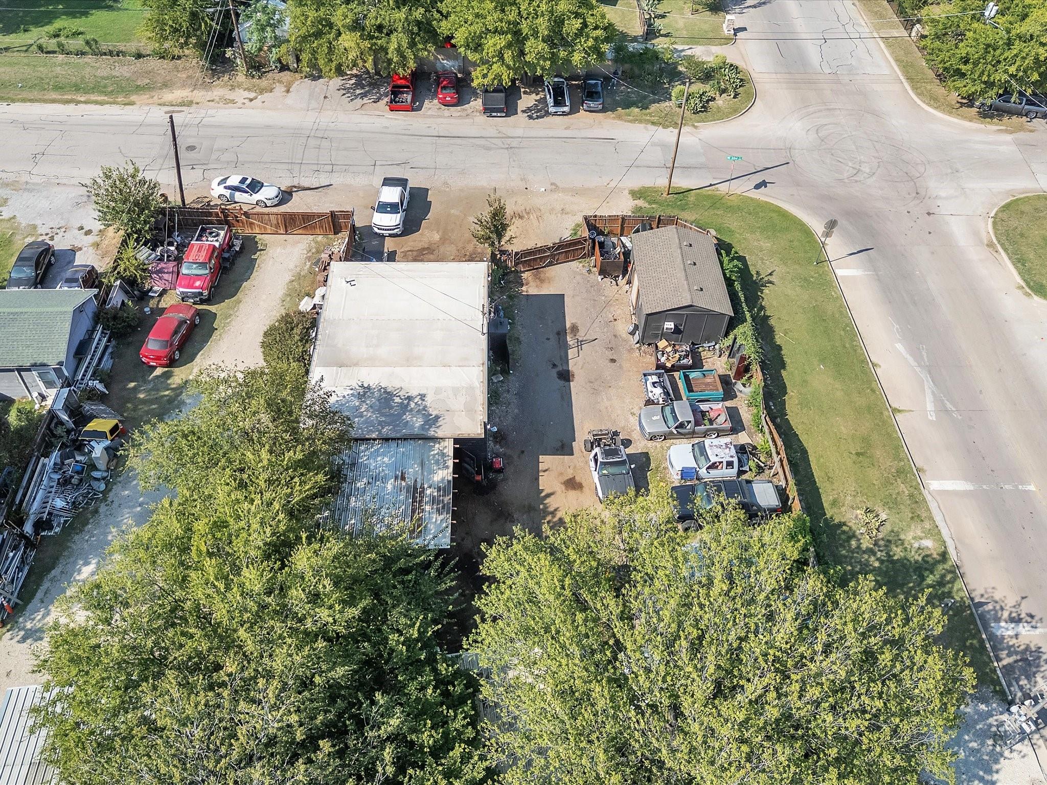main property photo 20