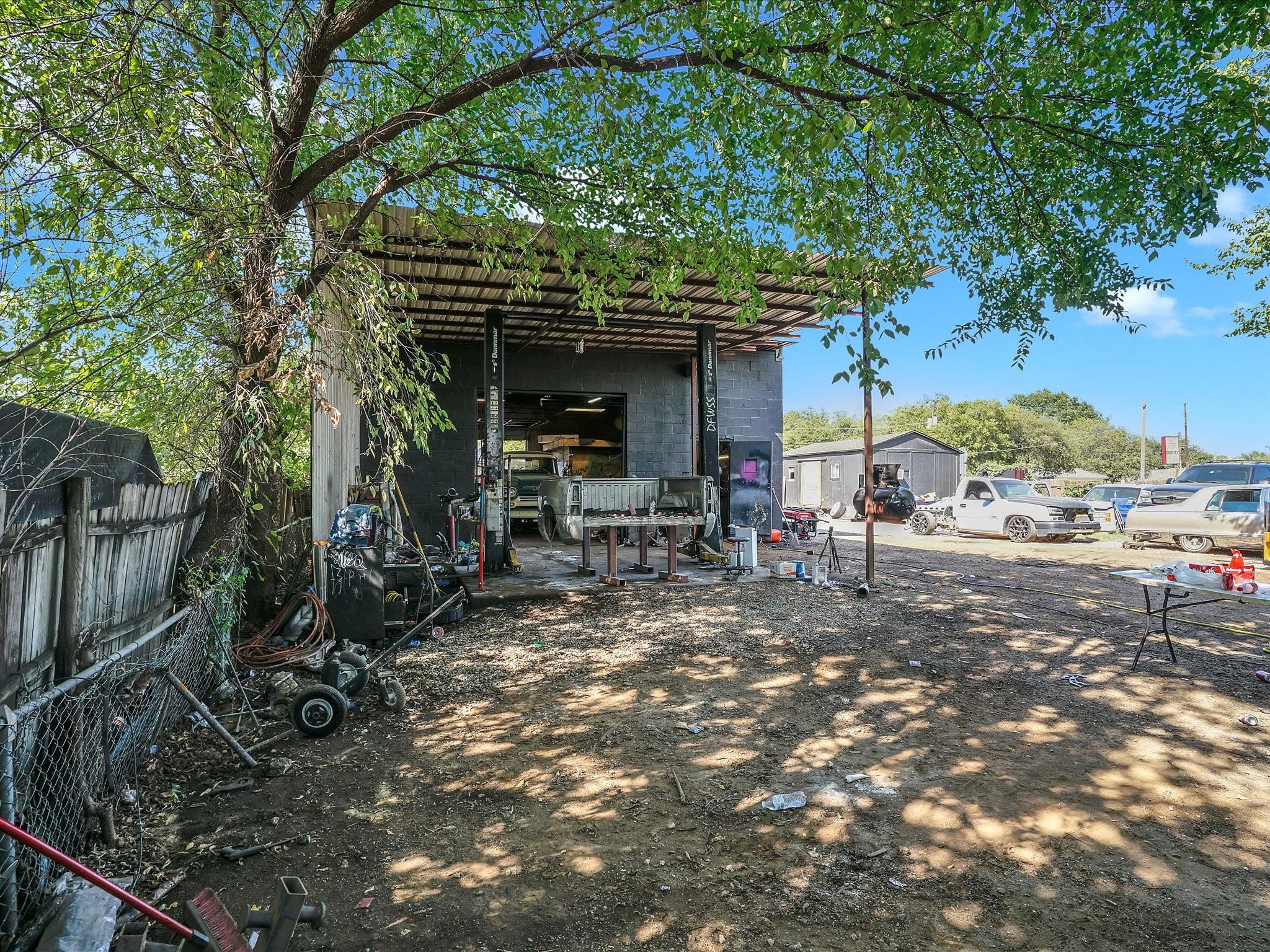 main property photo 4