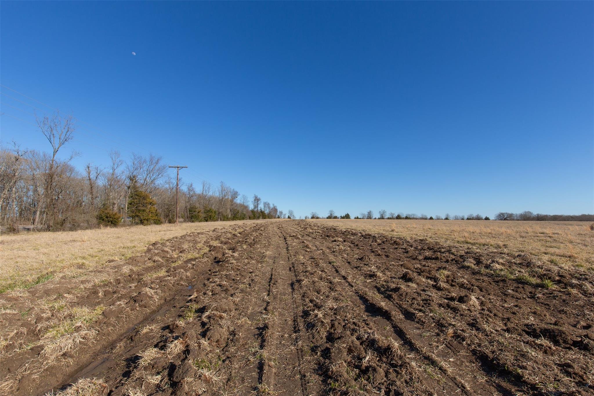 main property photo 11