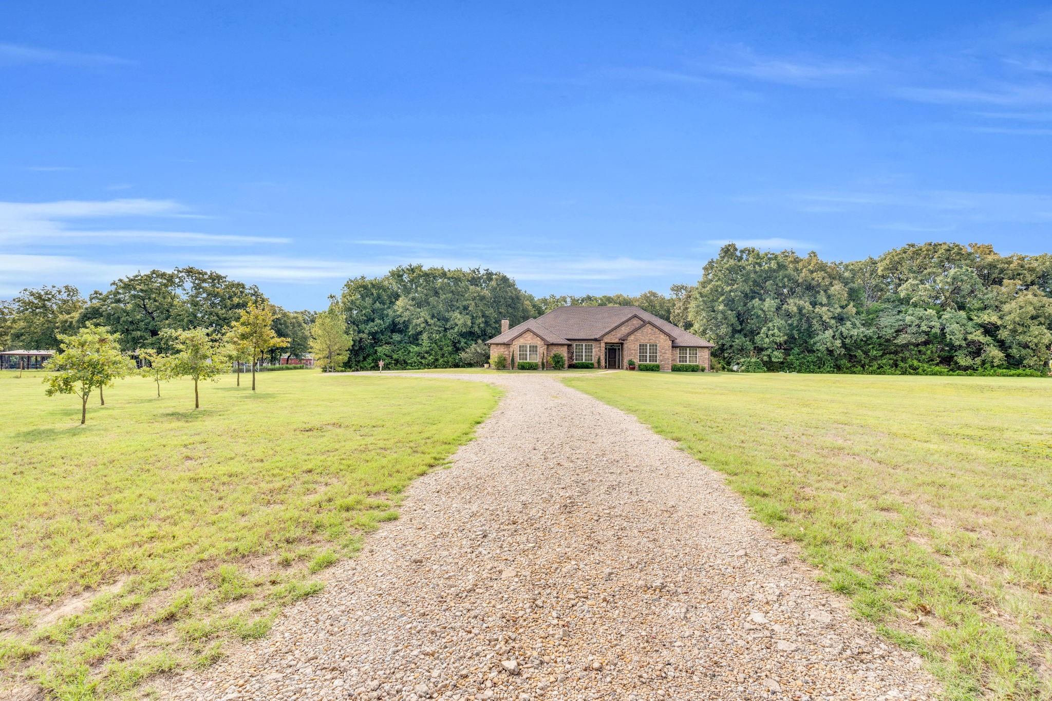 main property photo 33