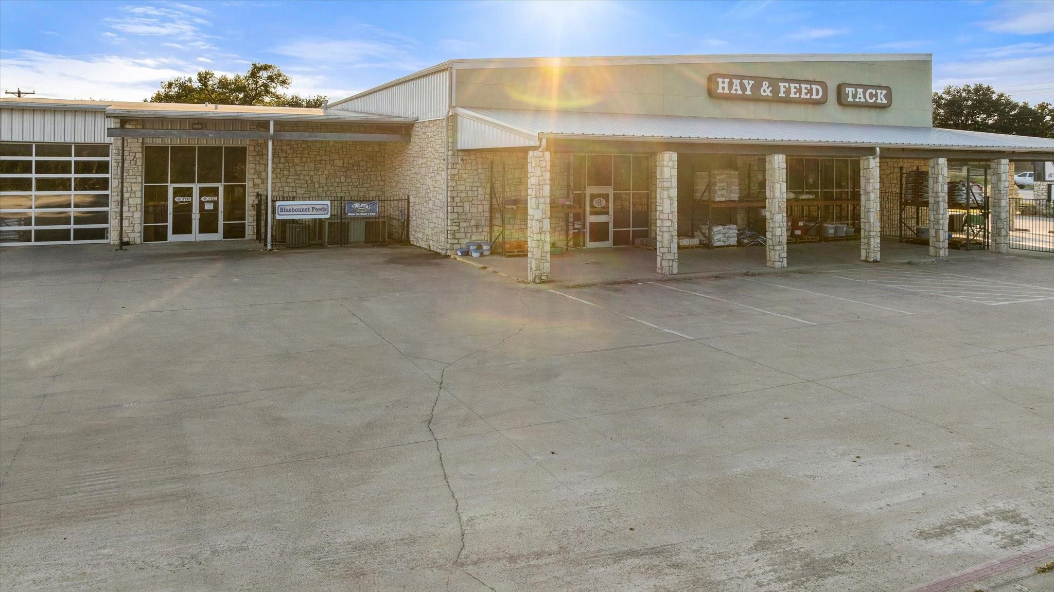 main property photo 17