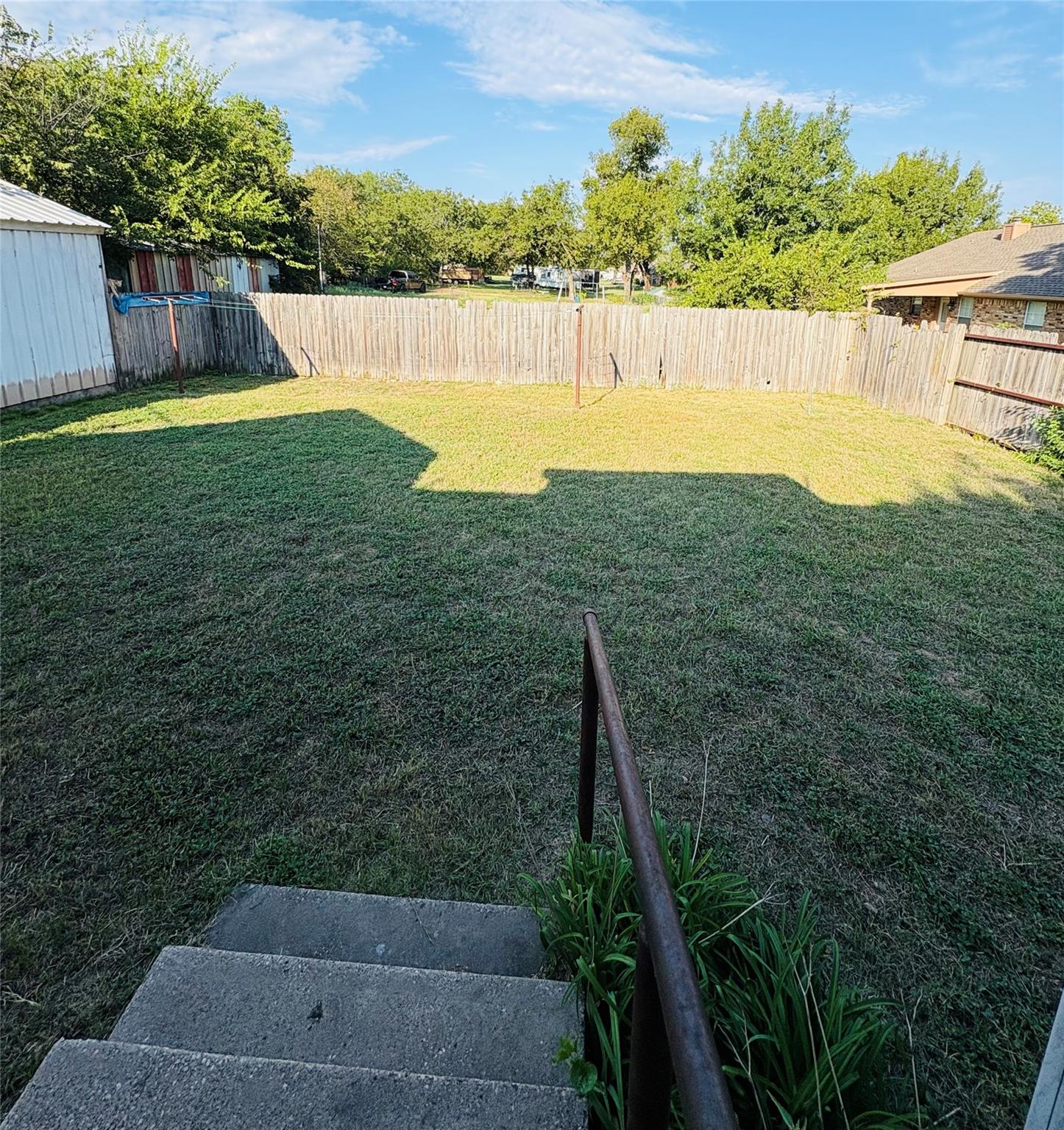 main property photo 19