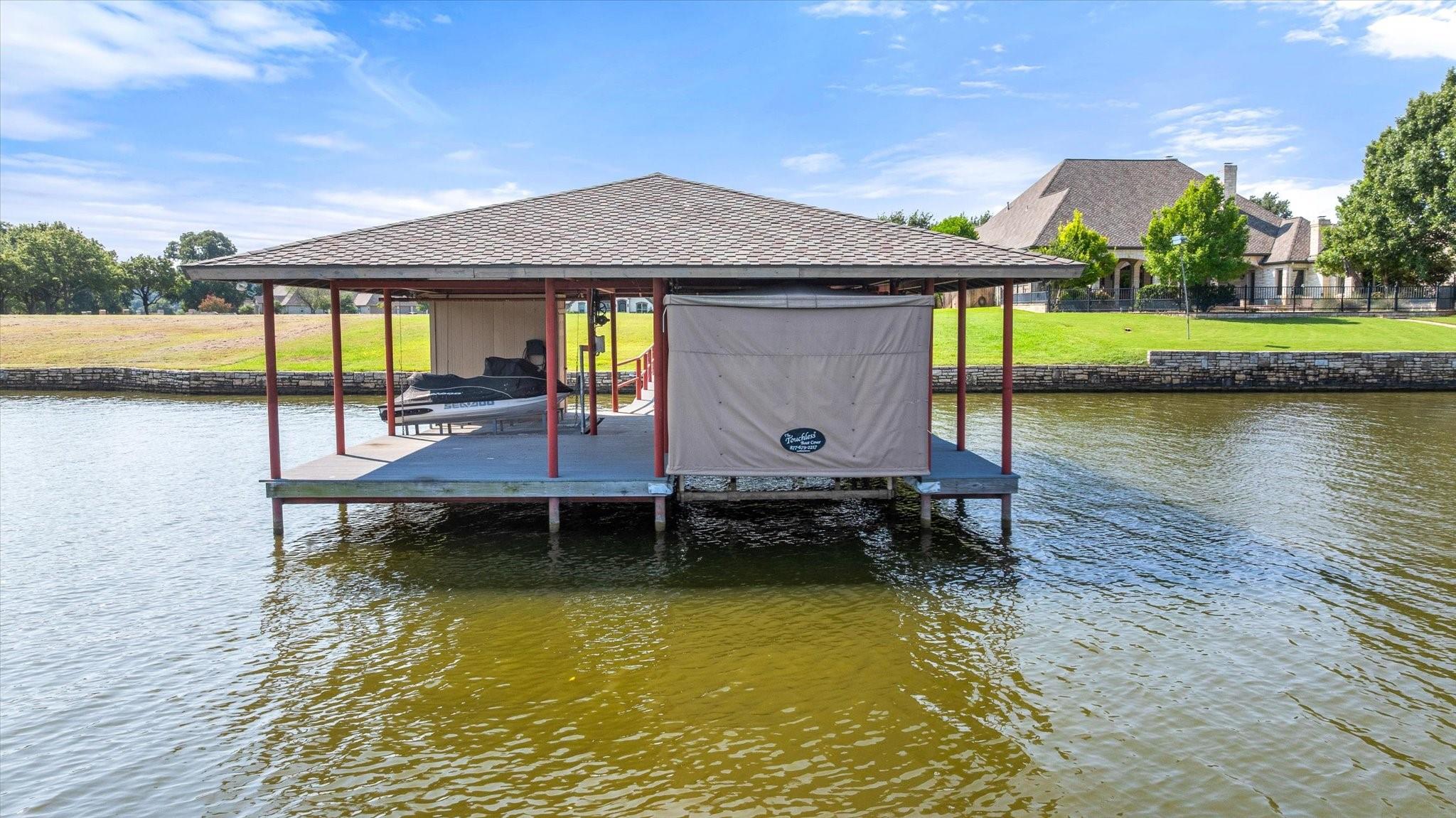 main property photo 35