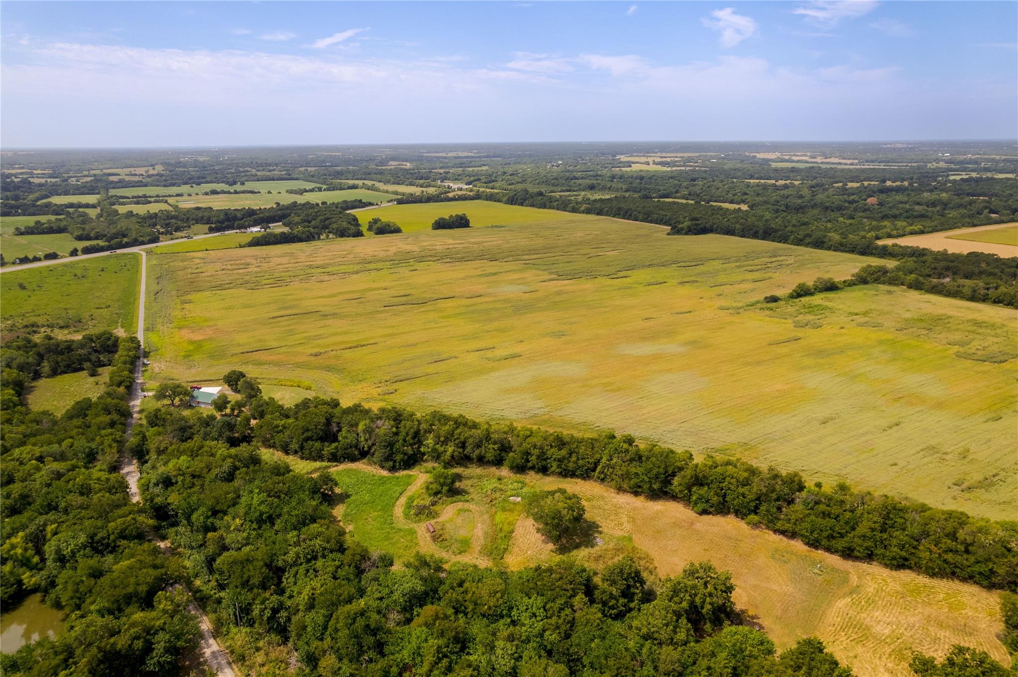 main property photo 10