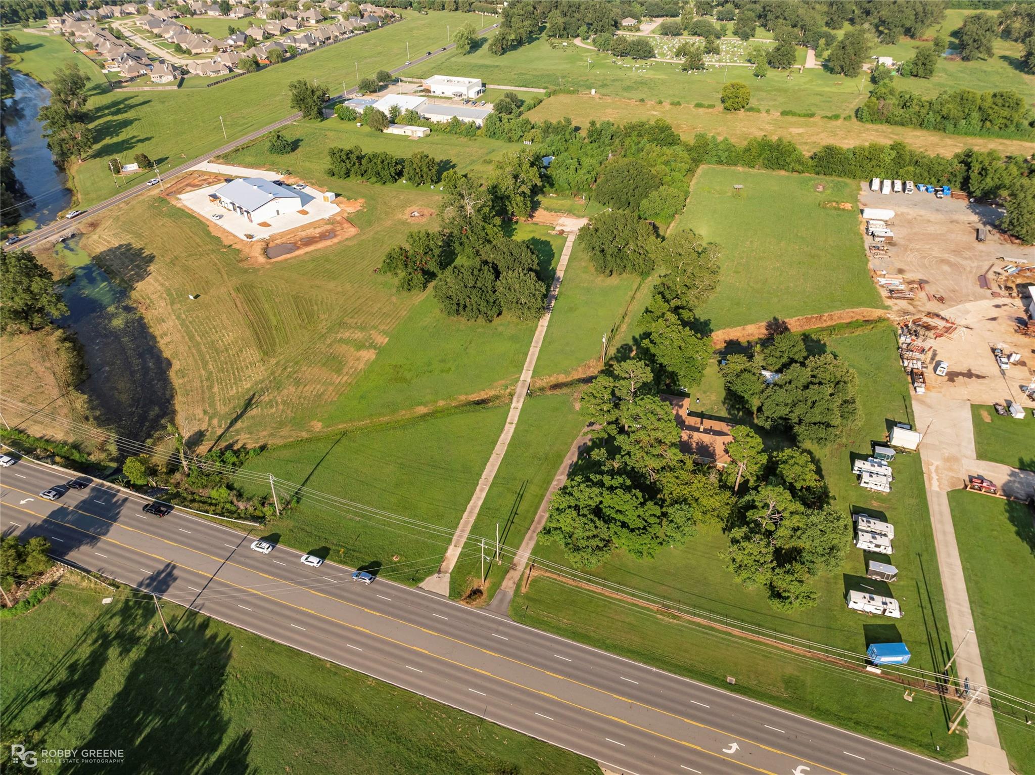 main property photo 9