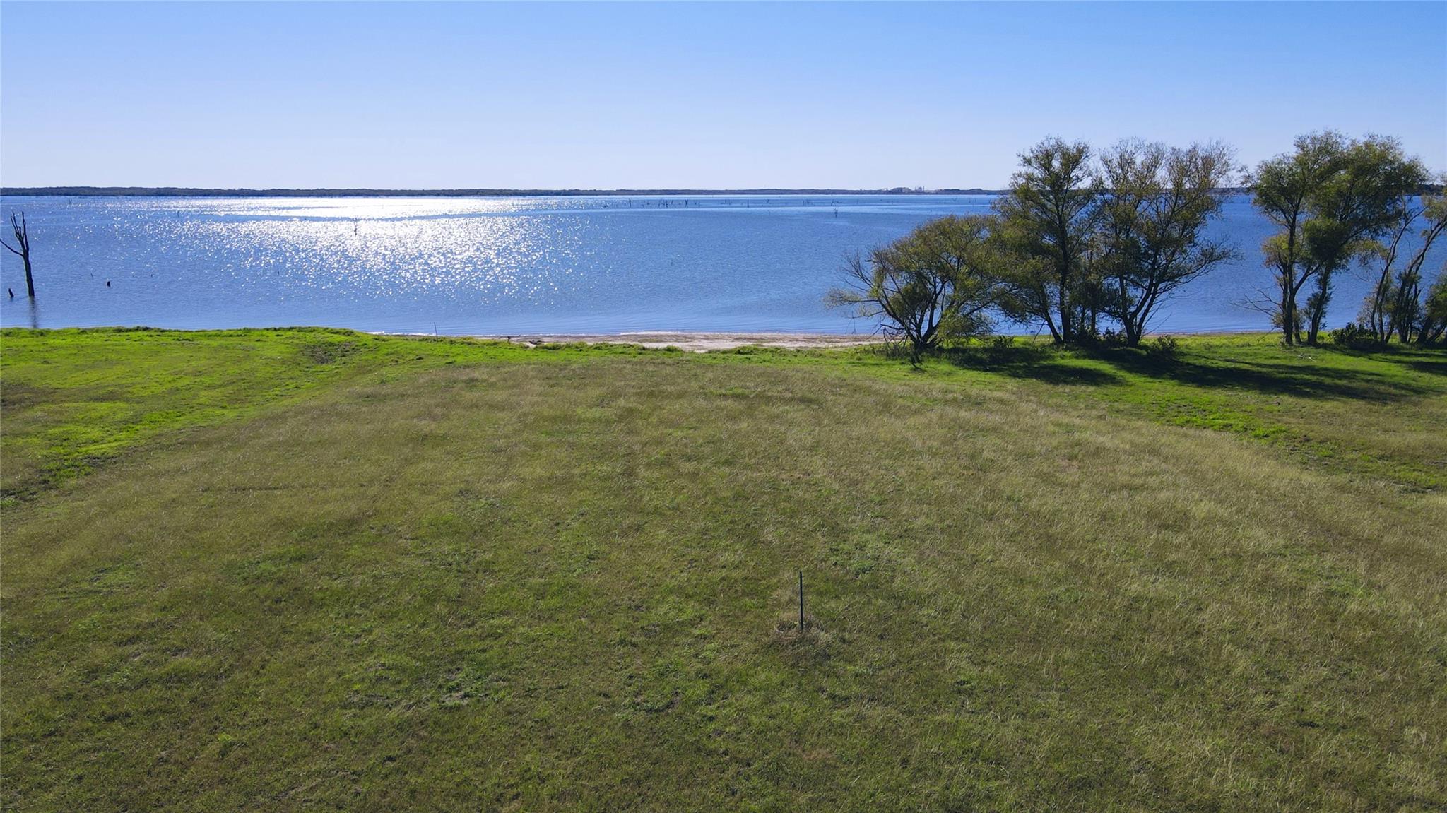 main property photo 11