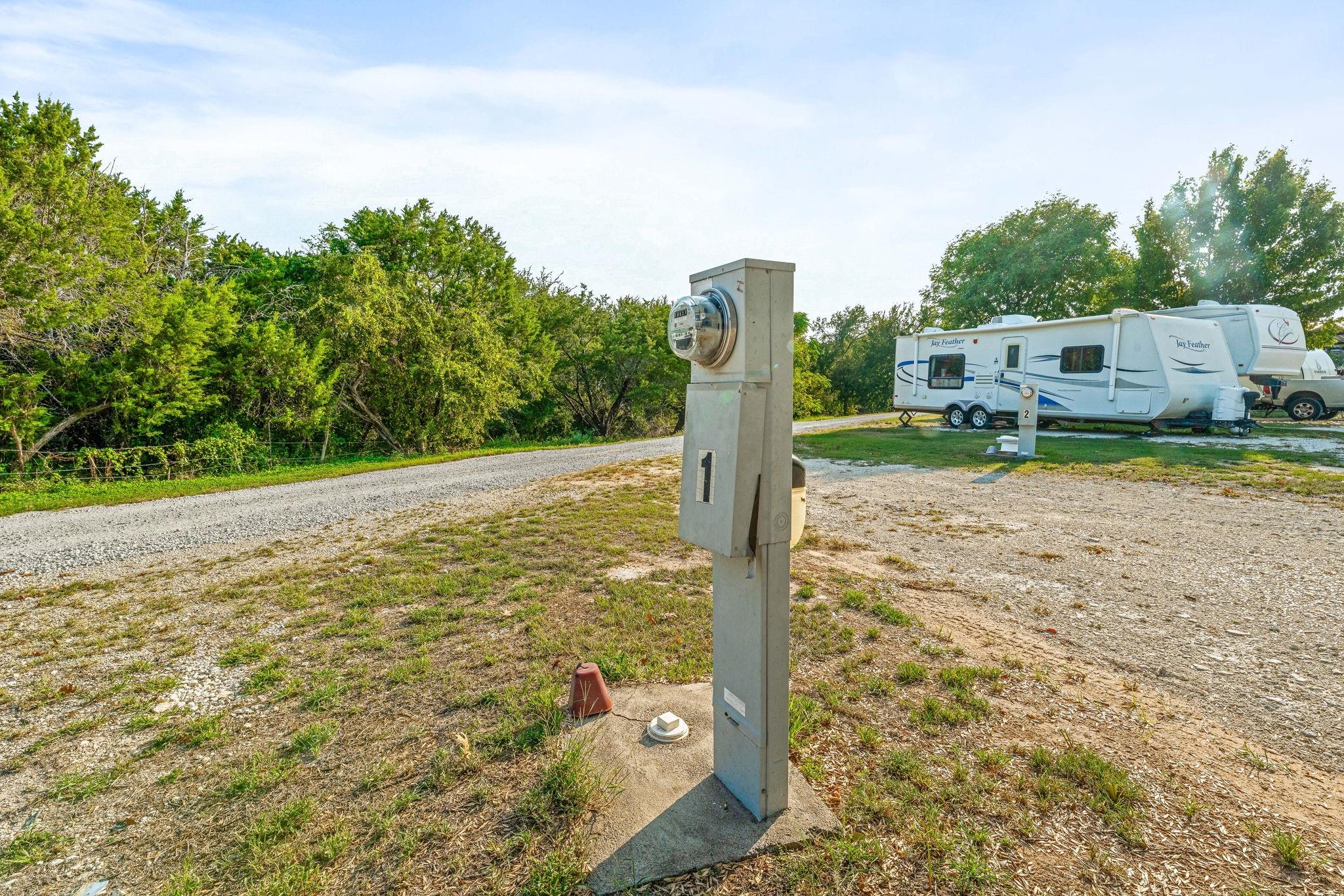 main property photo 33