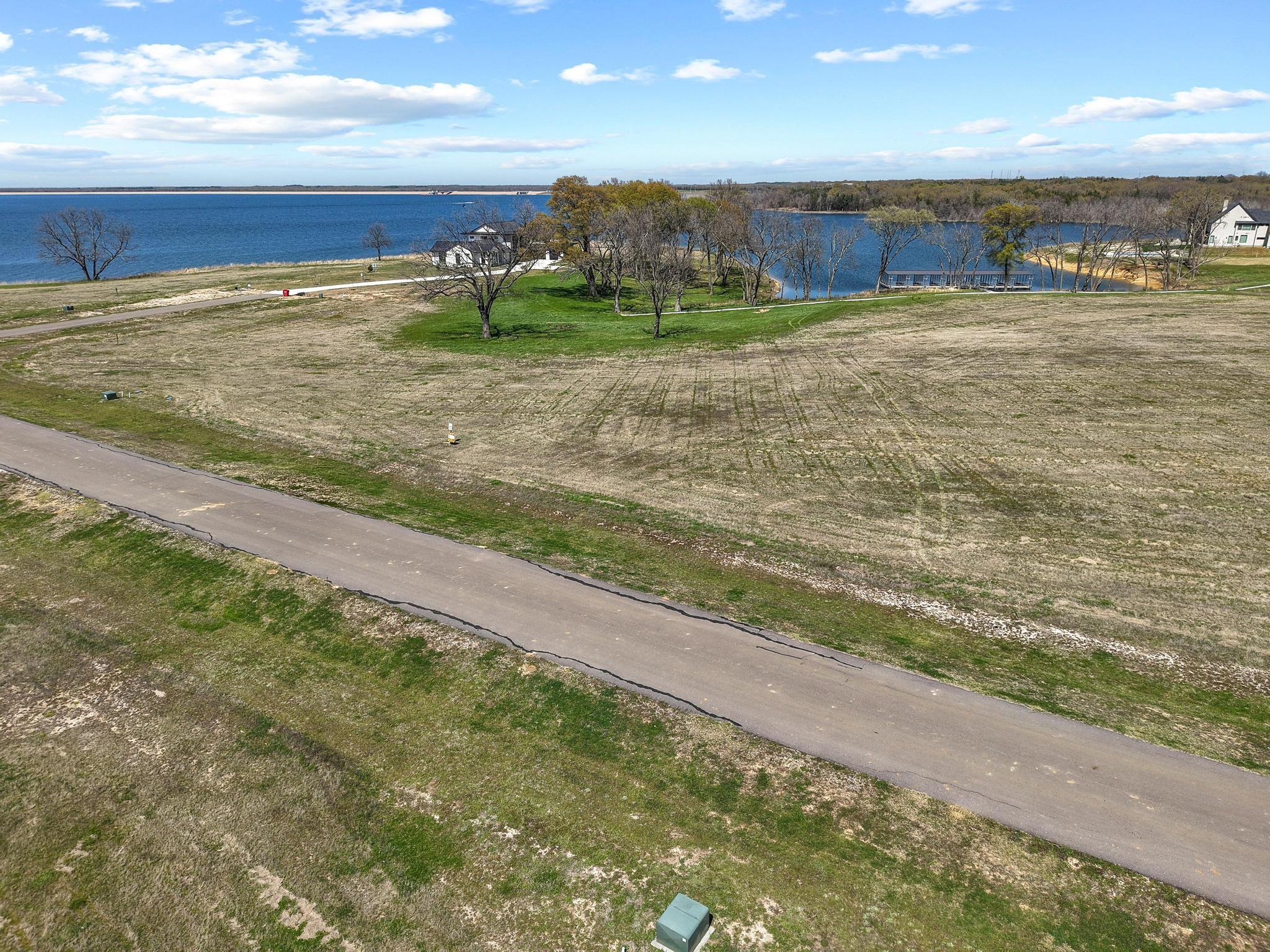 main property photo 18