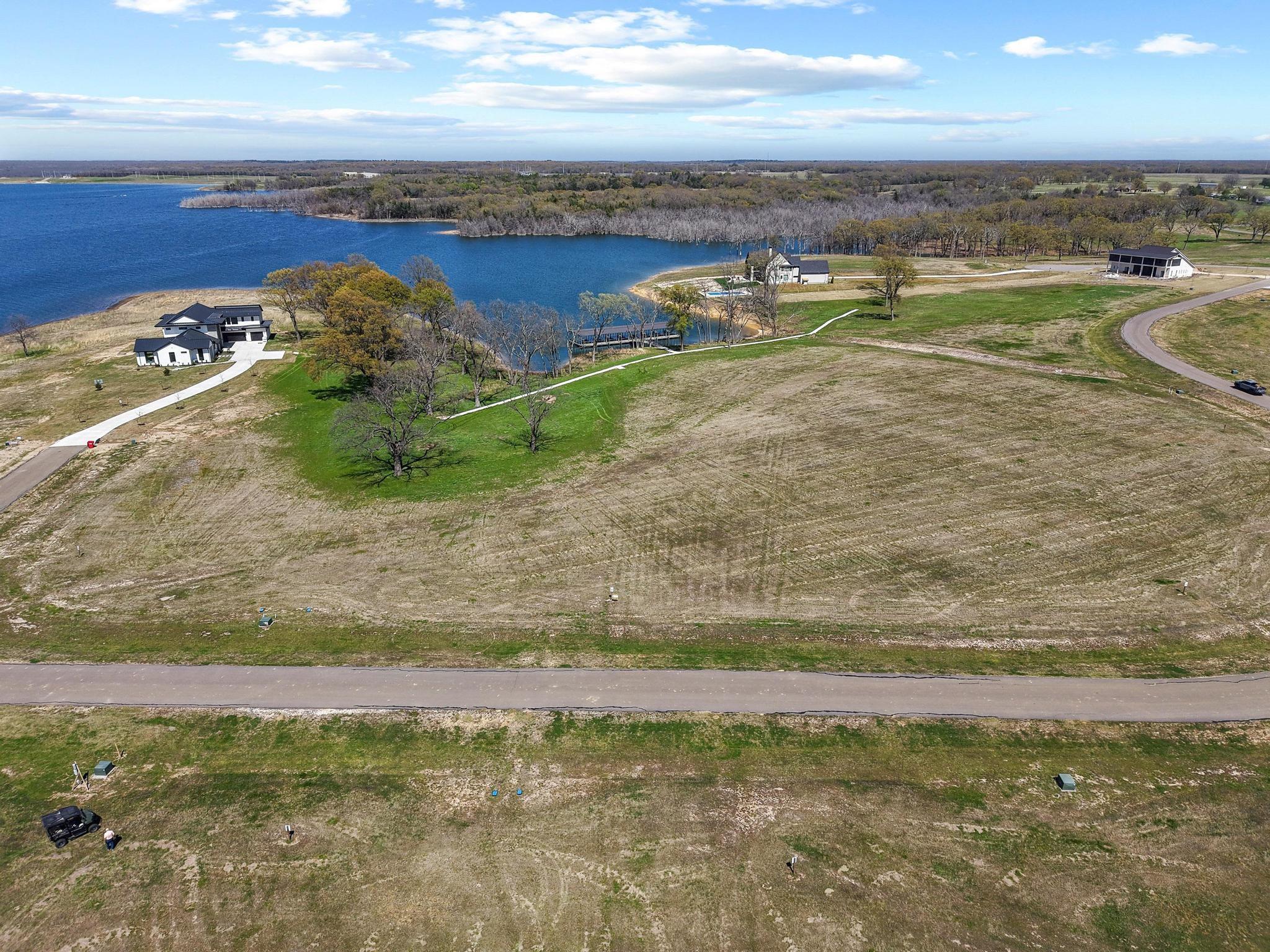 main property photo 20