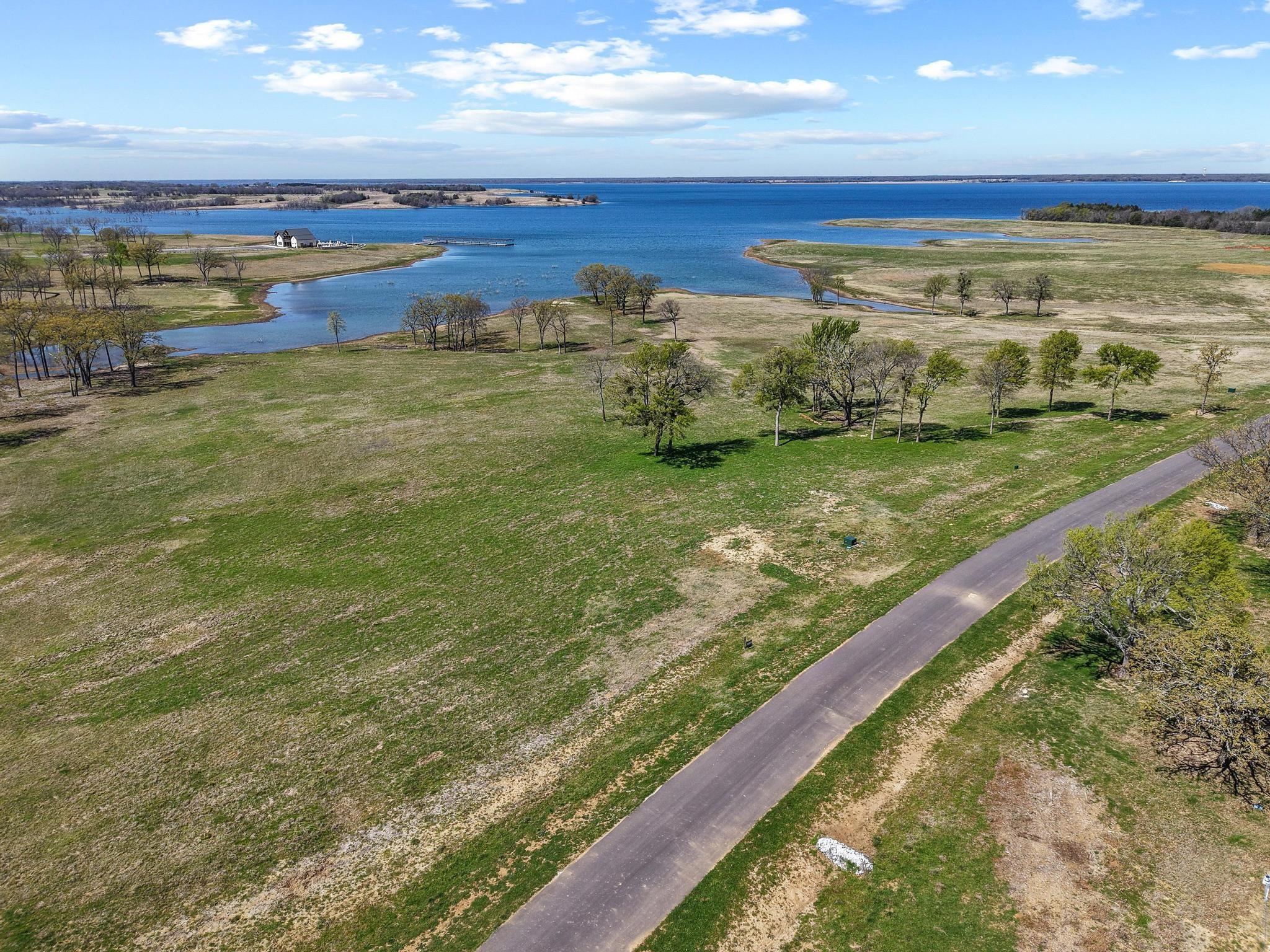main property photo 17
