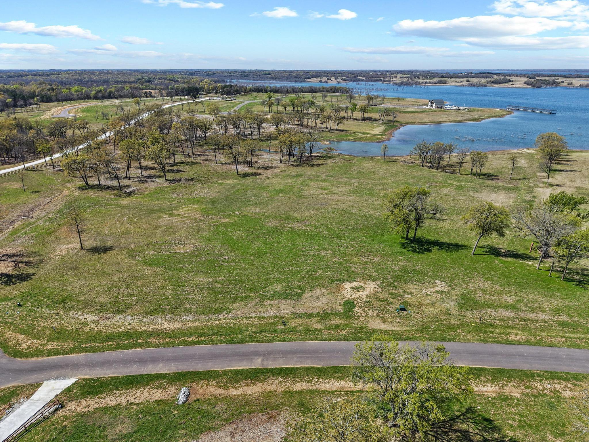 main property photo 19