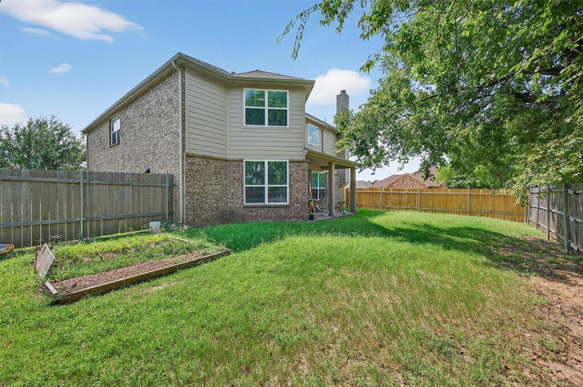 main property photo 38