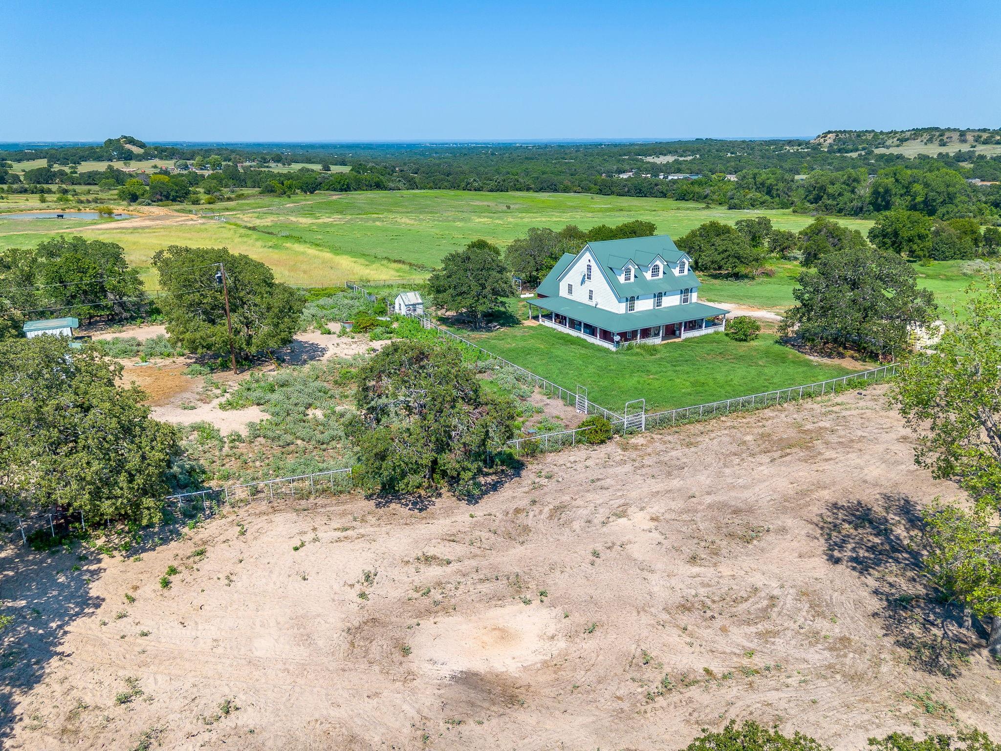 main property photo 13