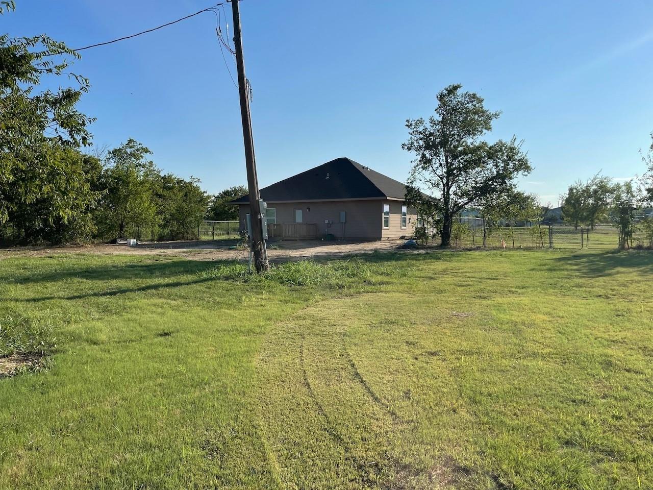 main property photo 33