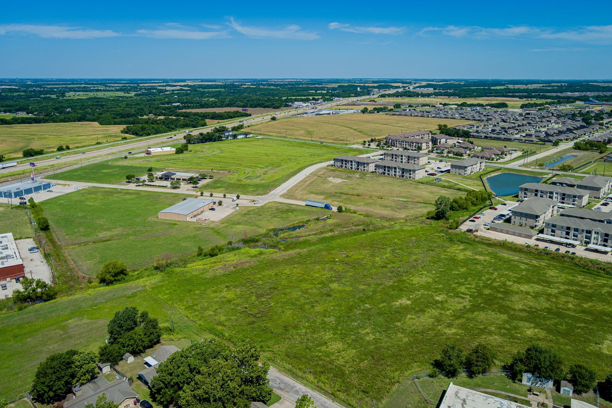 main property photo 13