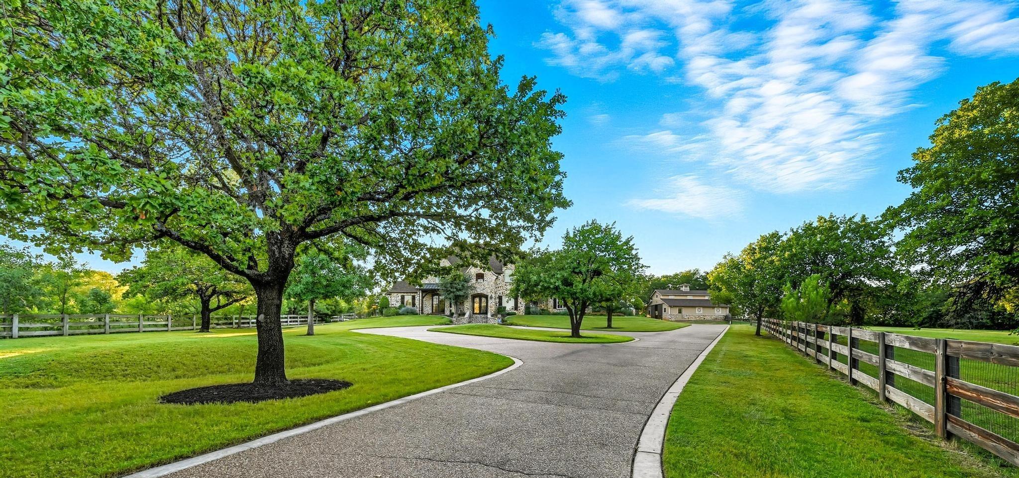 main property photo 38