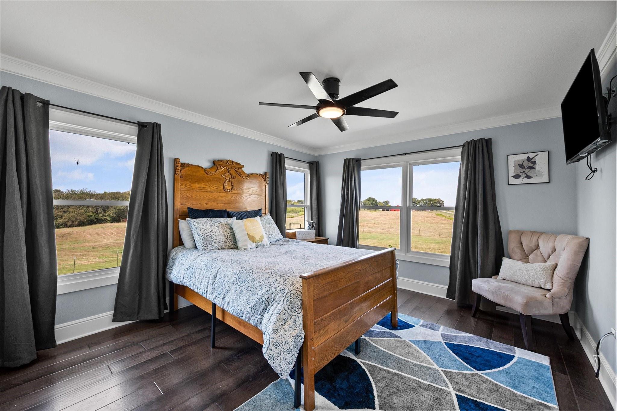 main property photo 16