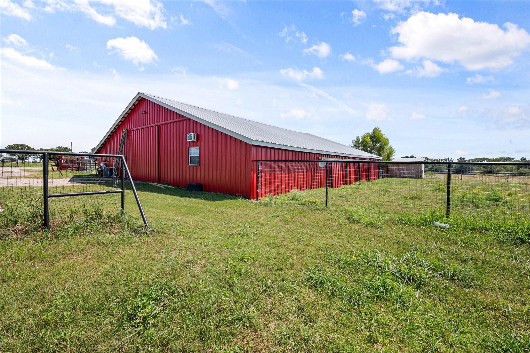 main property photo 26