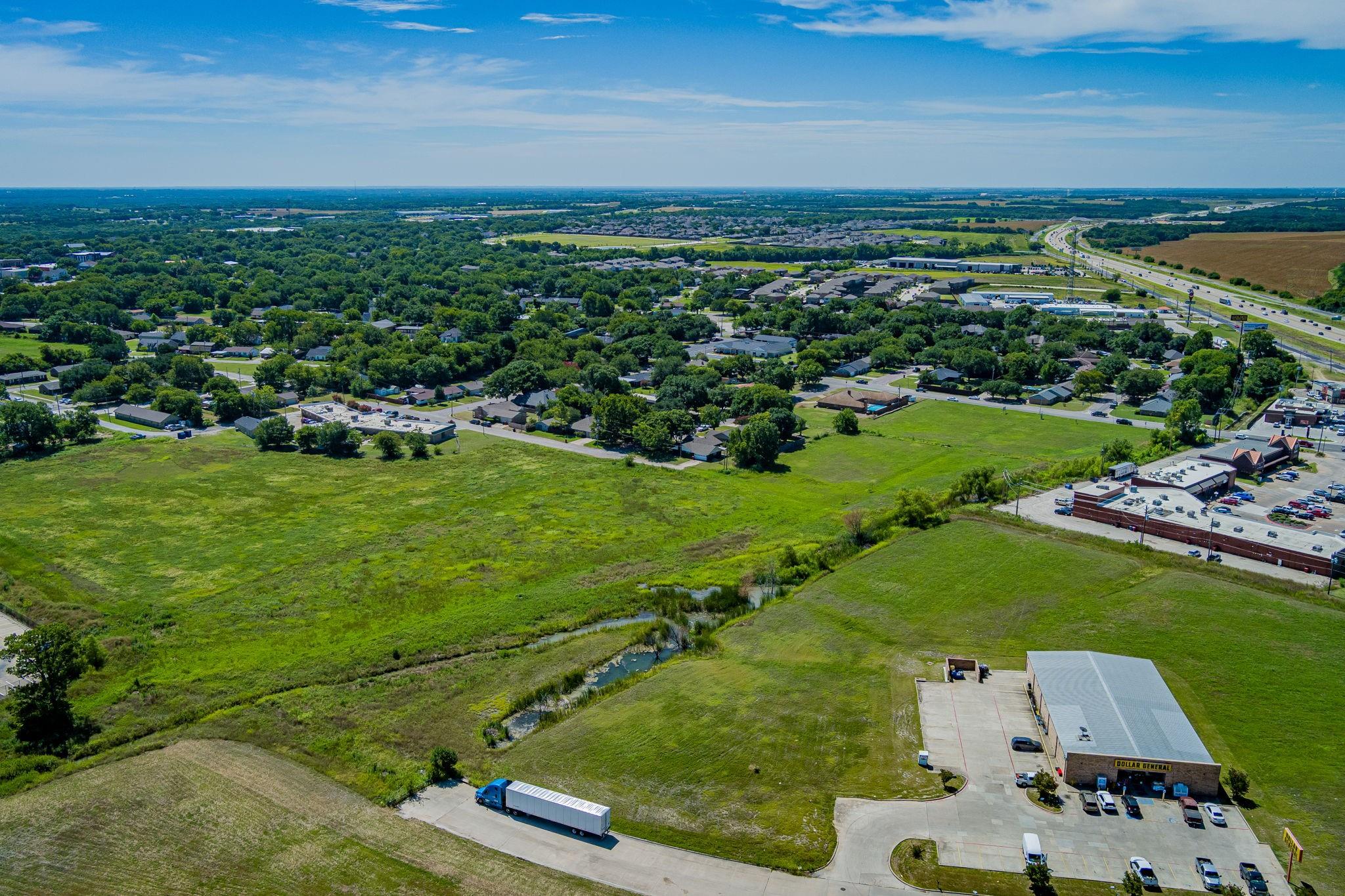 main property photo 22