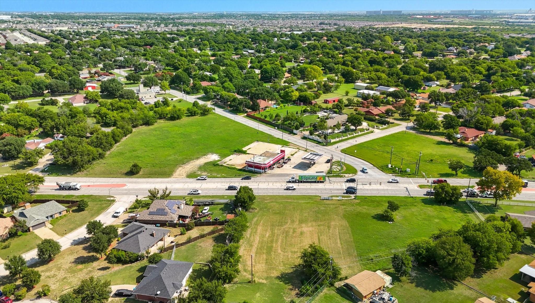 main property photo 4