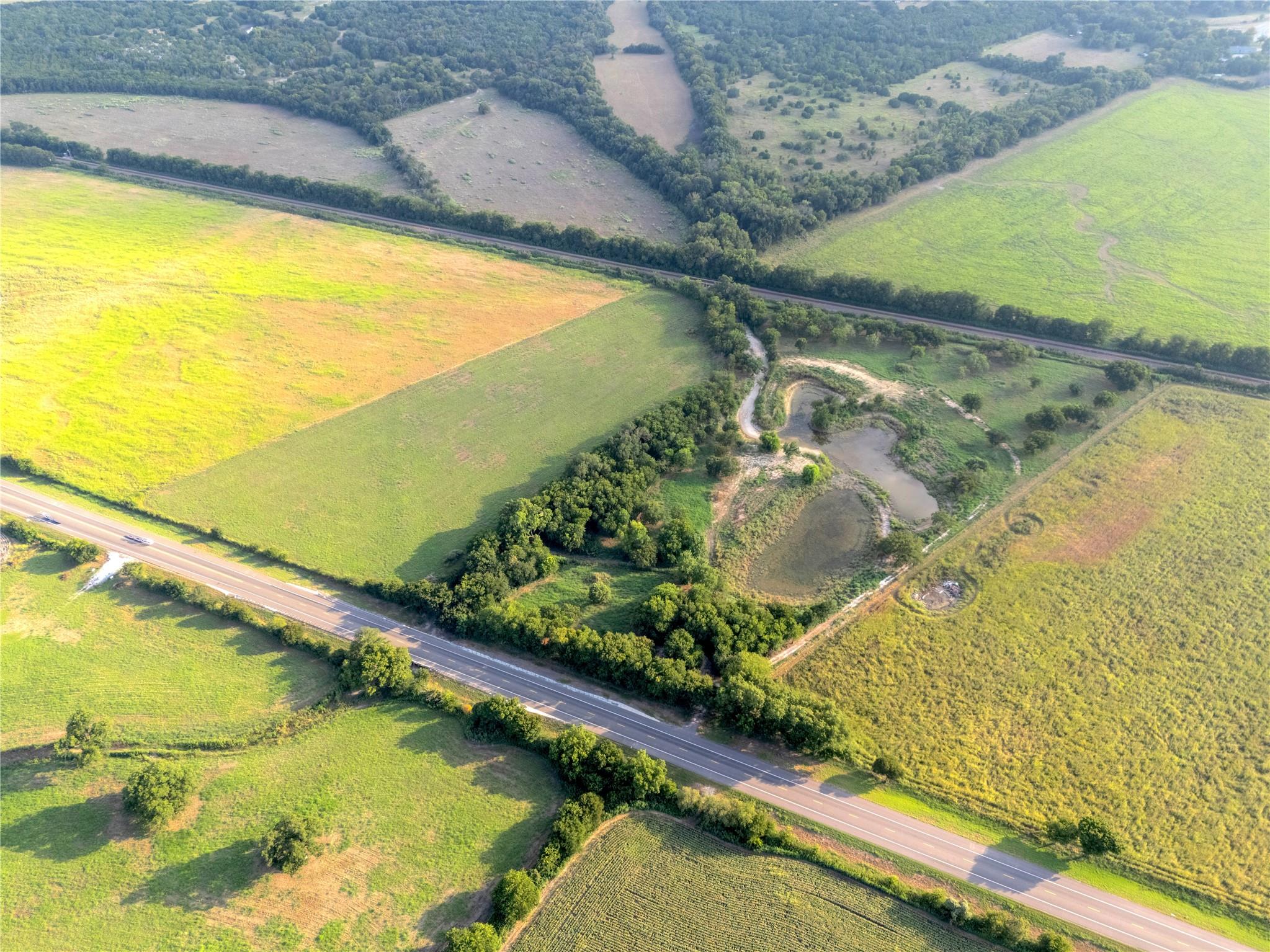 main property photo 7