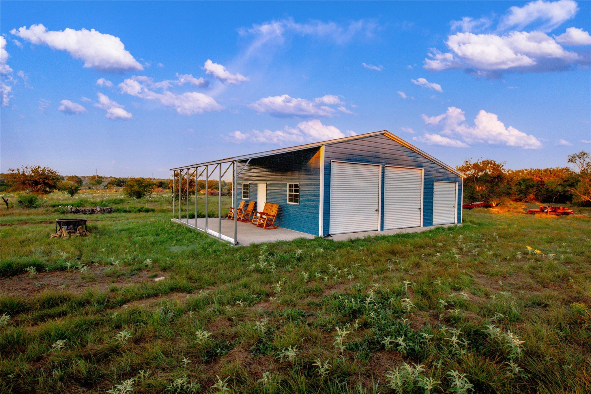 main property photo 8