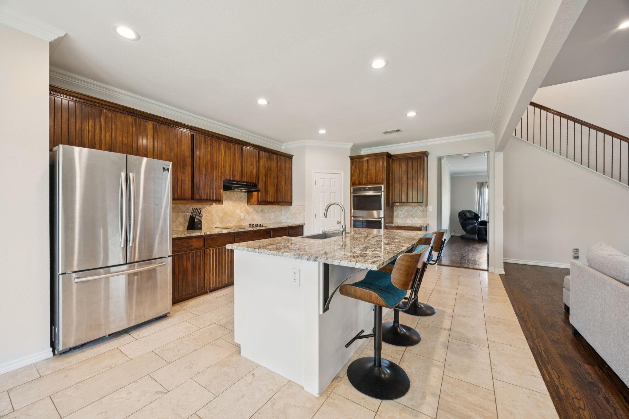 main property photo 12