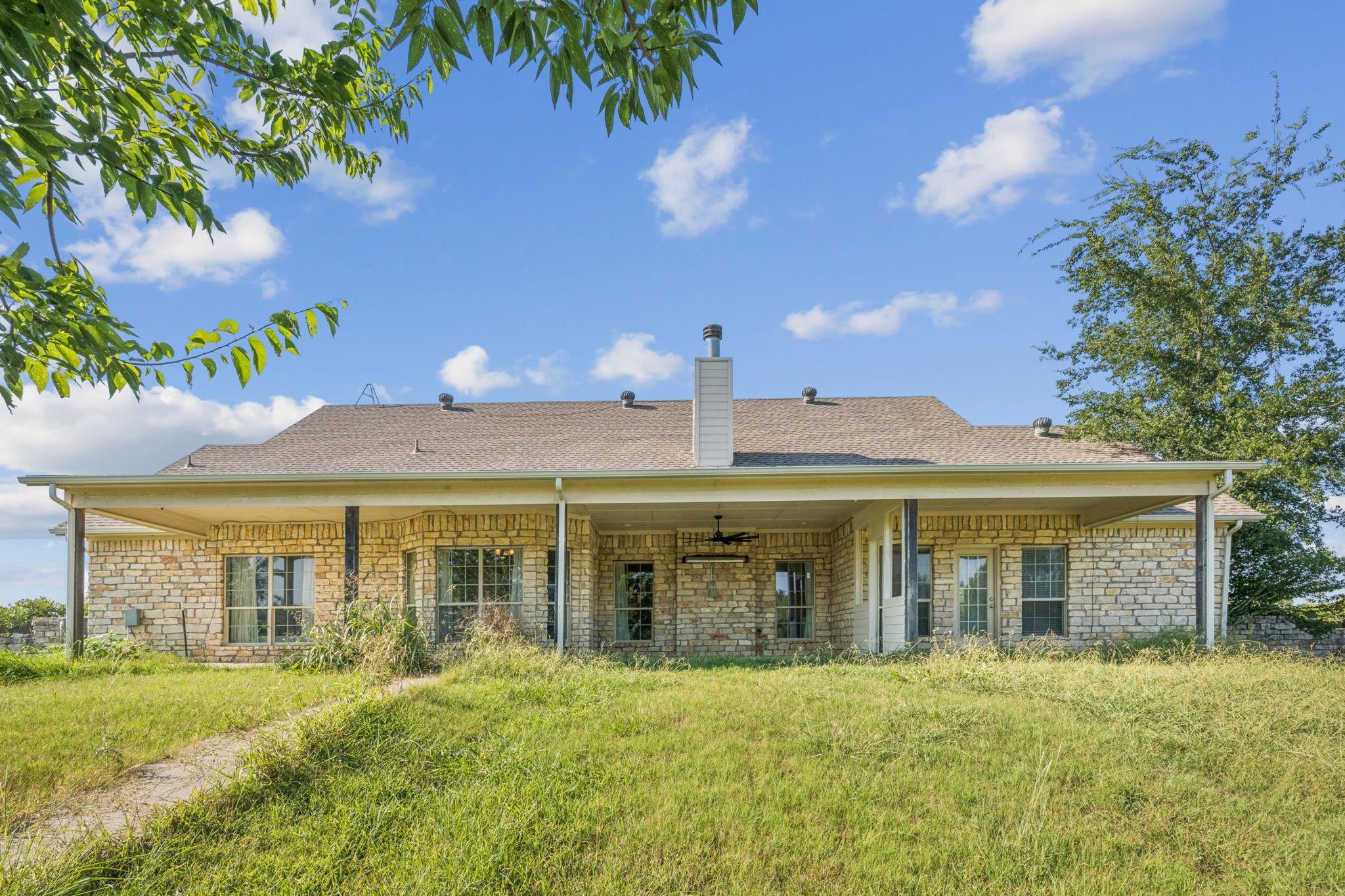main property photo 28