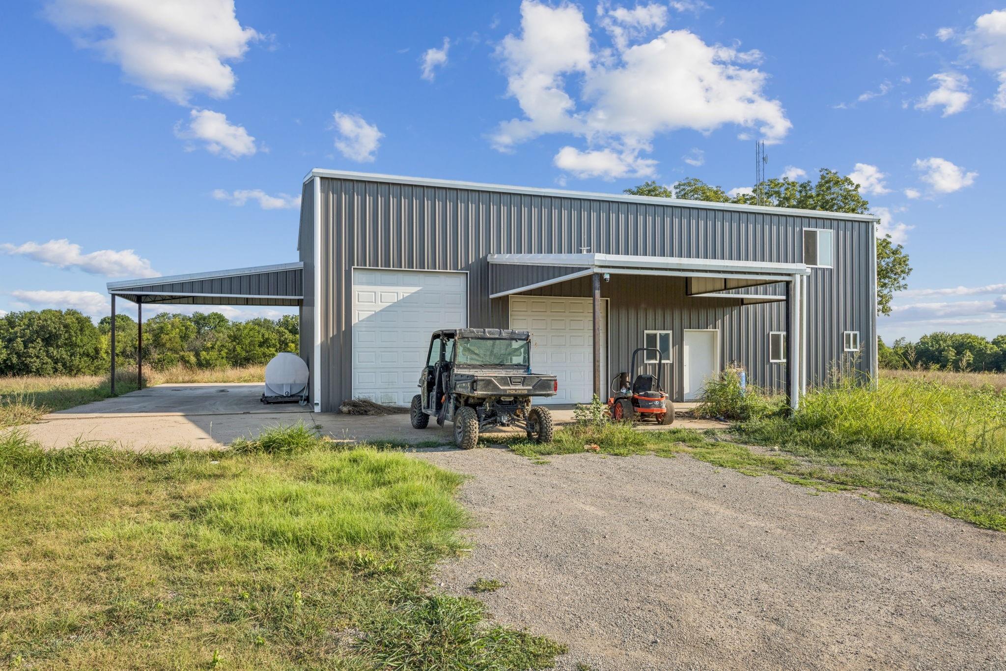 main property photo 31