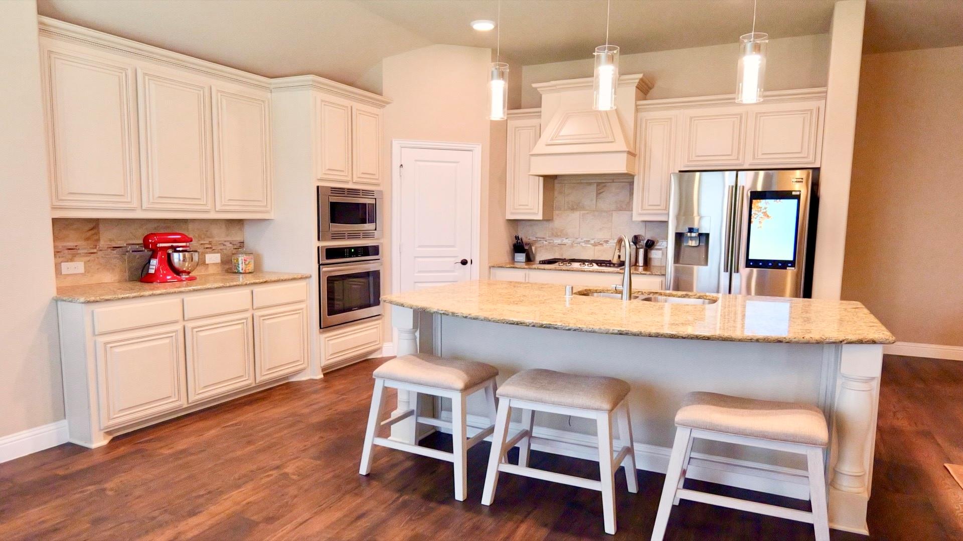 main property photo 3