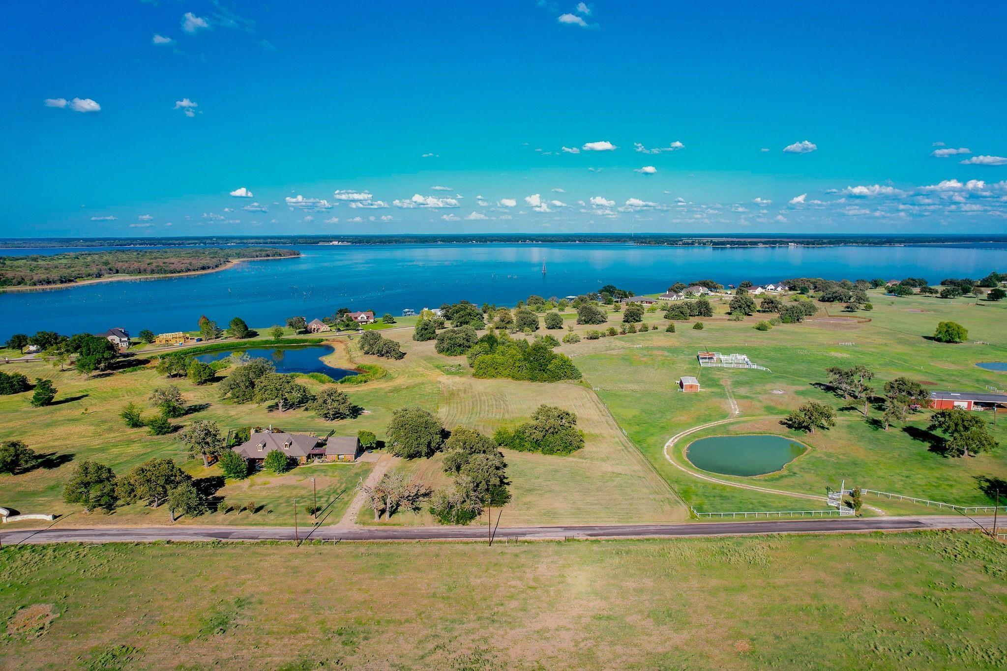 main property photo 28