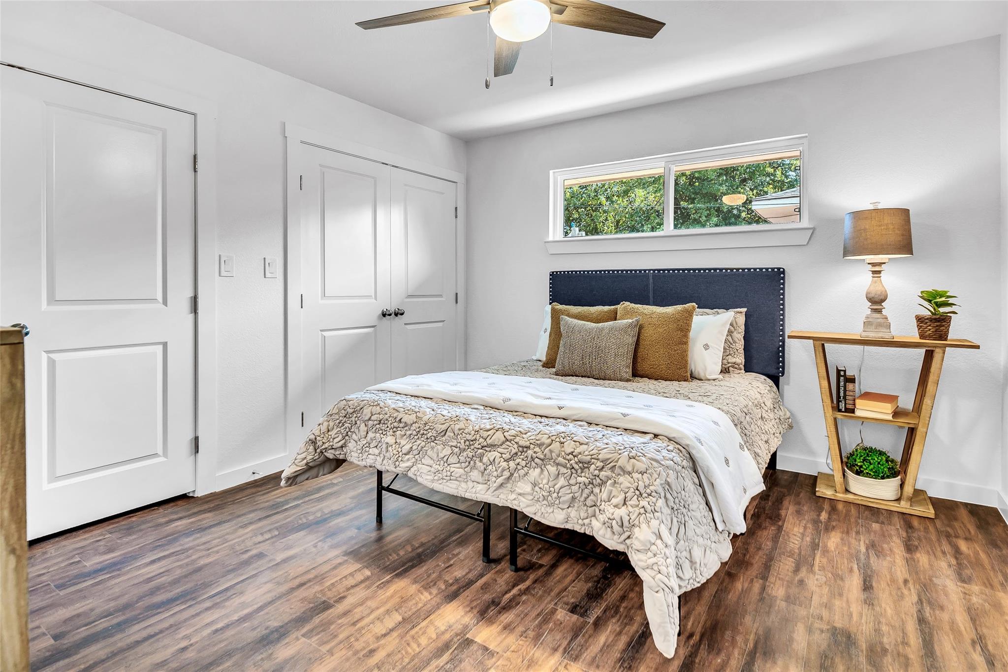 property viewer photo 9