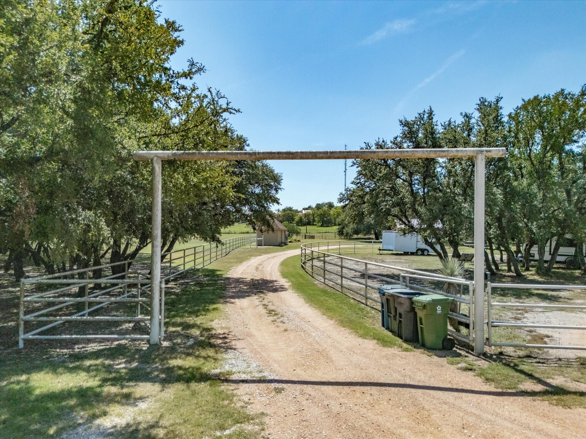main property photo 9